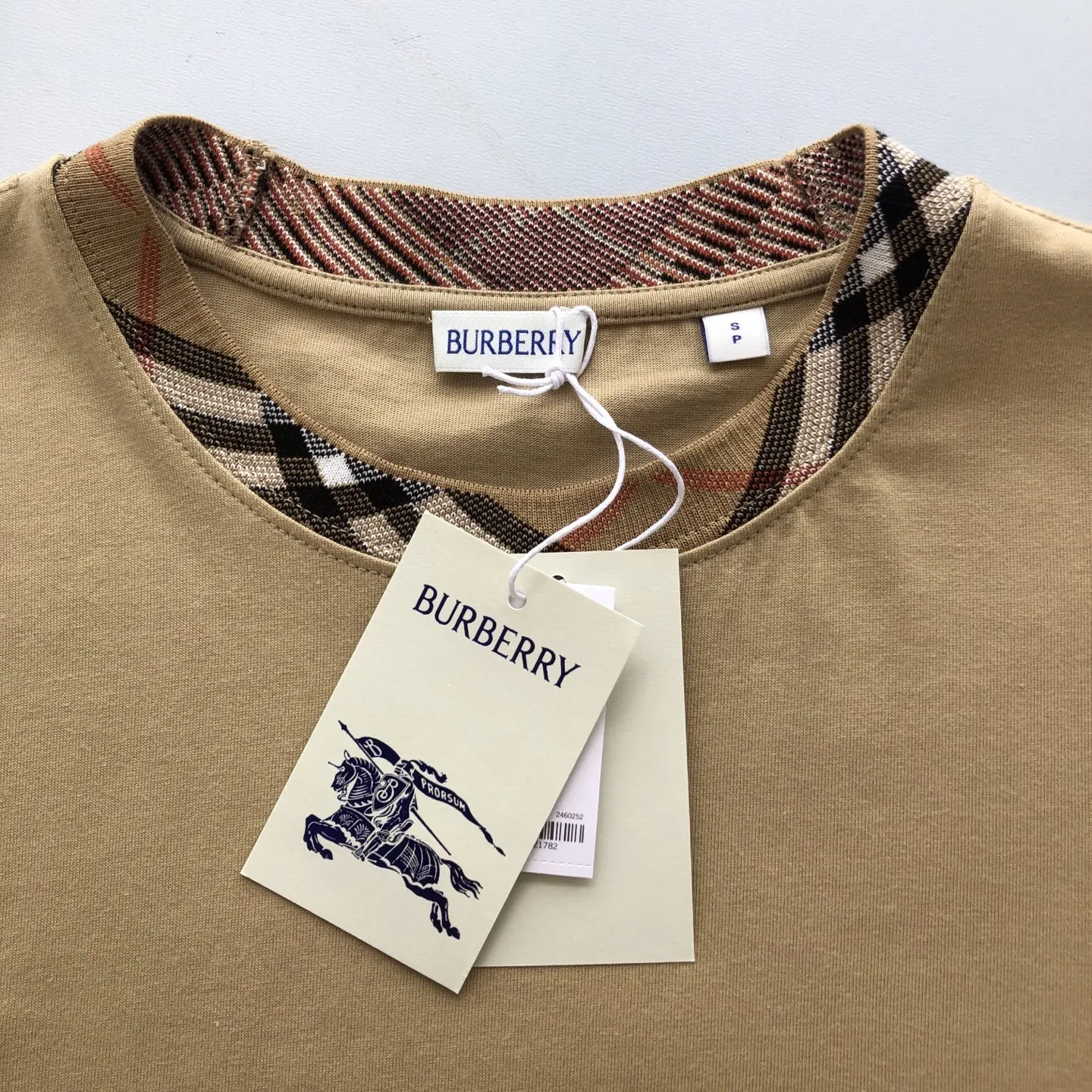 Burberry ベージュ 25チェックネックTシャツ - 画像 (5)