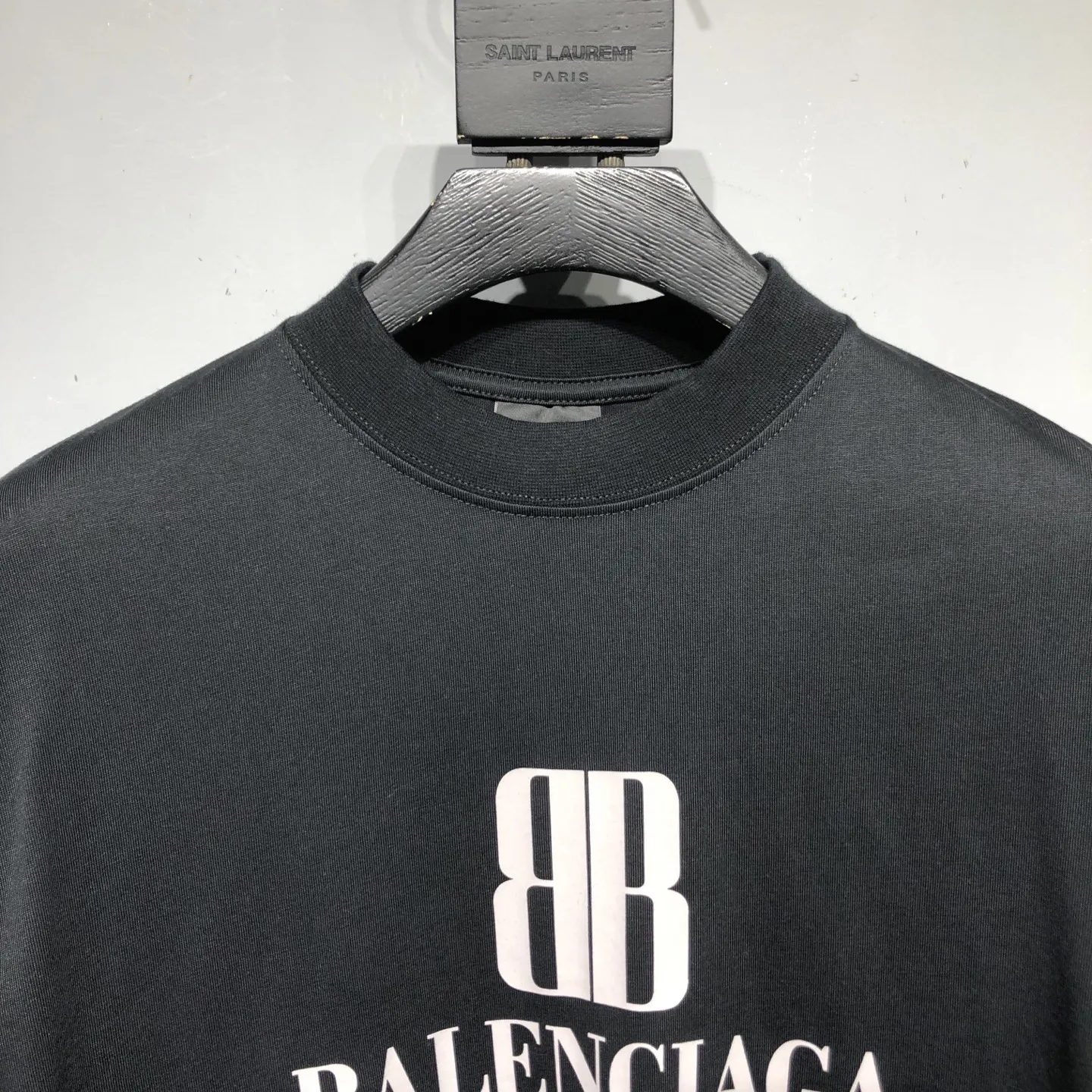 Balenciaga ブラックBBプリントTシャツ - 画像 (4)