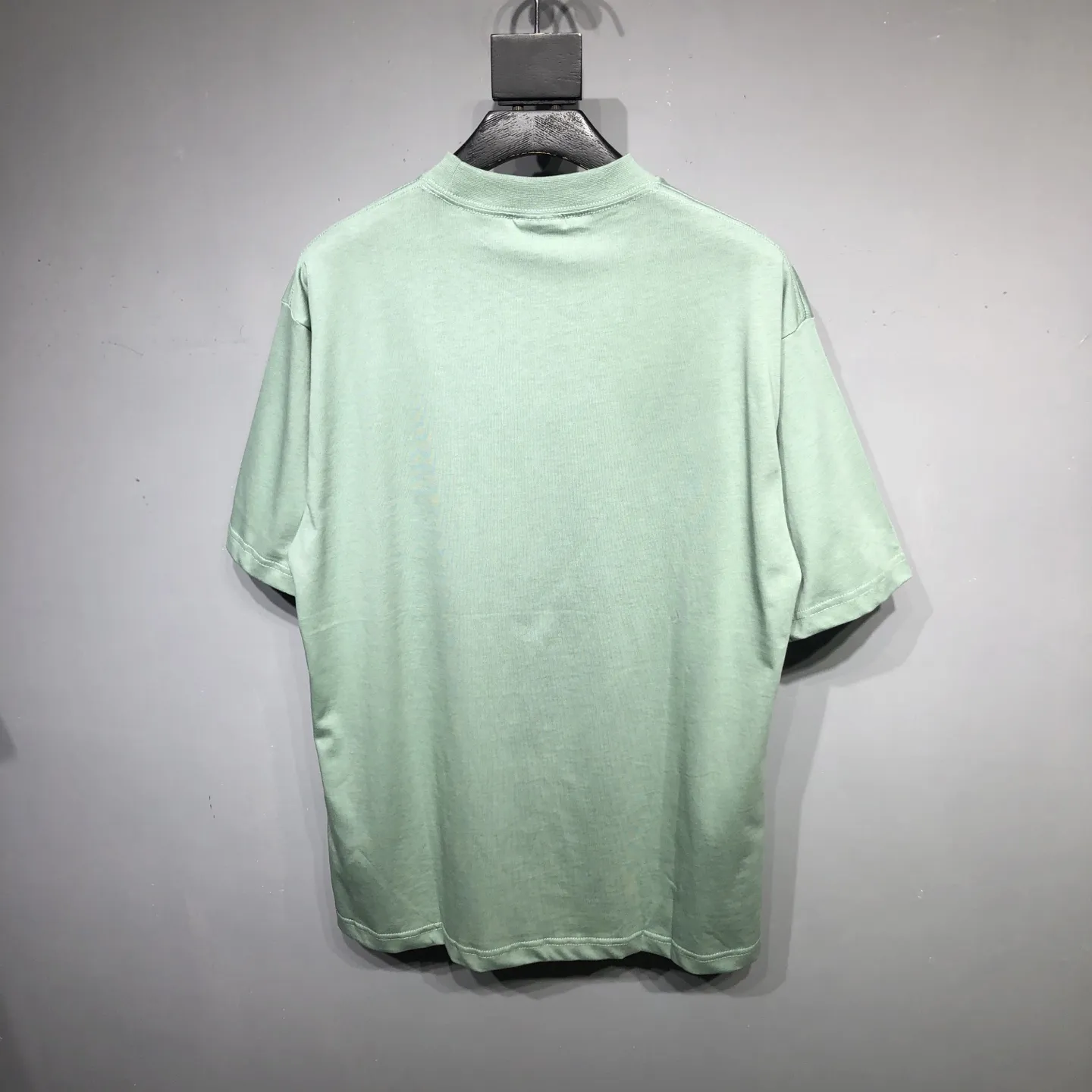 Balenciaga ミントグリーンBBプリントTシャツ - 画像 (3)