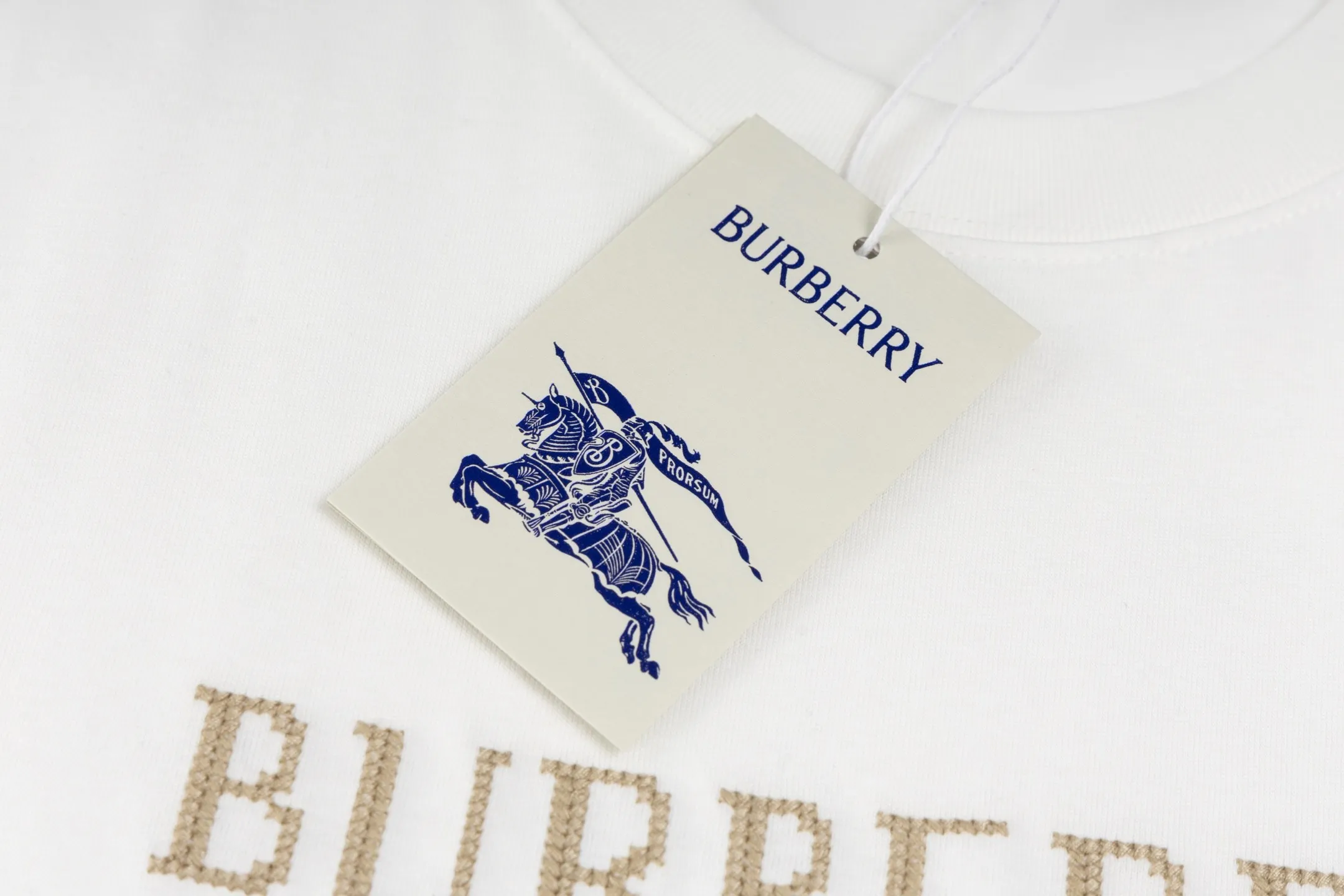 BURBERRY 白 馬術クロスステッチTシャツ - 画像 (6)