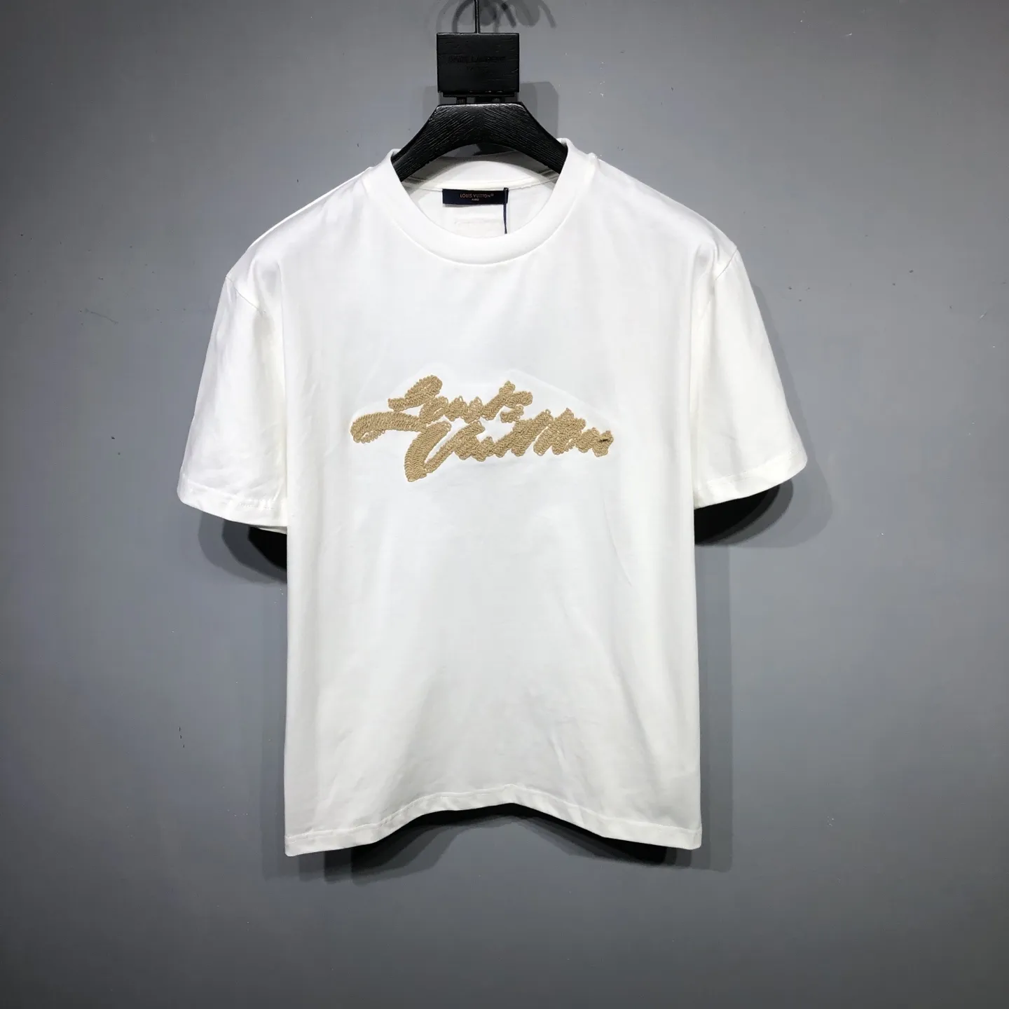 LOUIS VUITTON ホワイト ラフィア刺繍Tシャツ