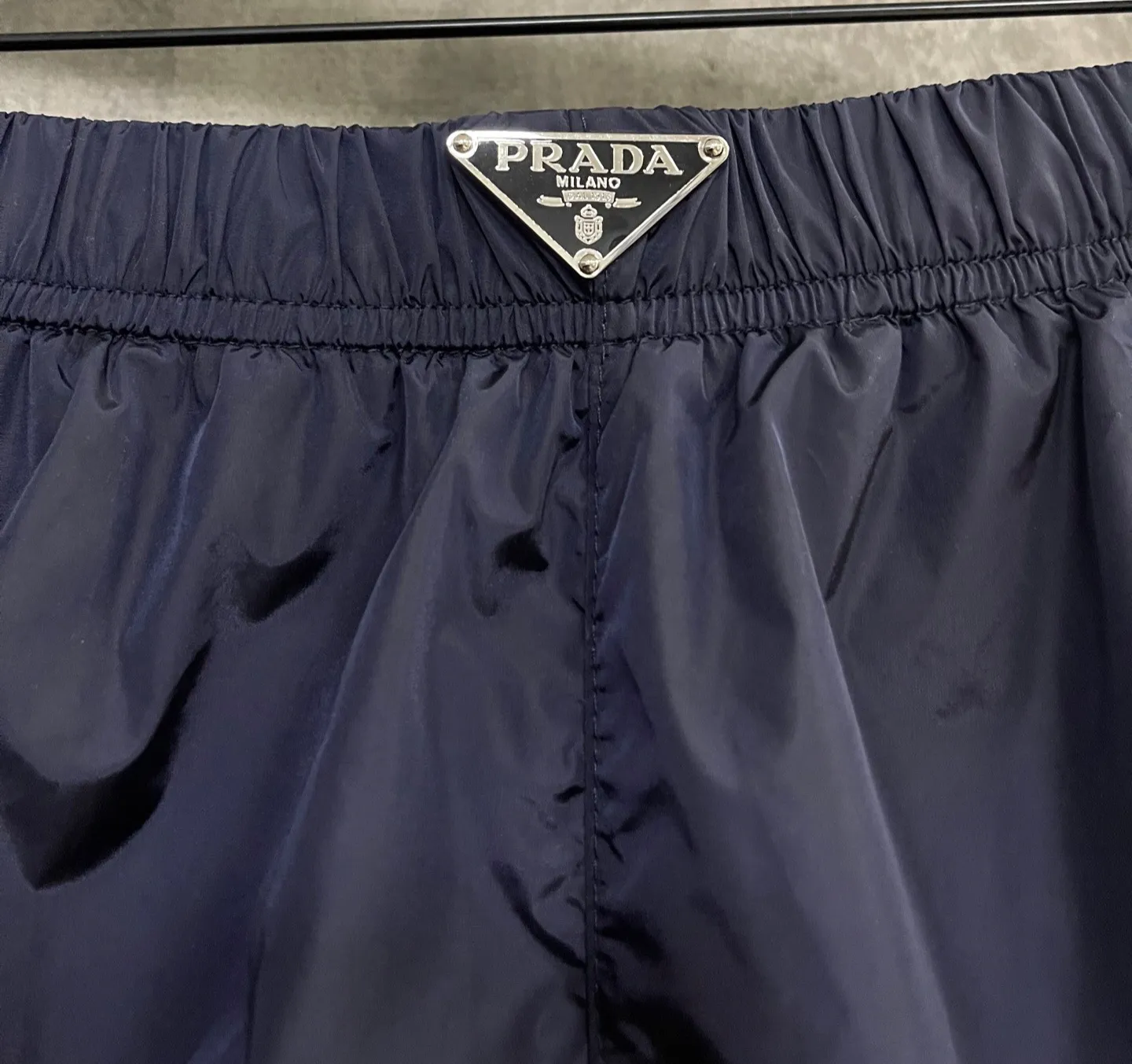PRADA Re-Nylonビーチショーツ ブラック - 画像 (5)