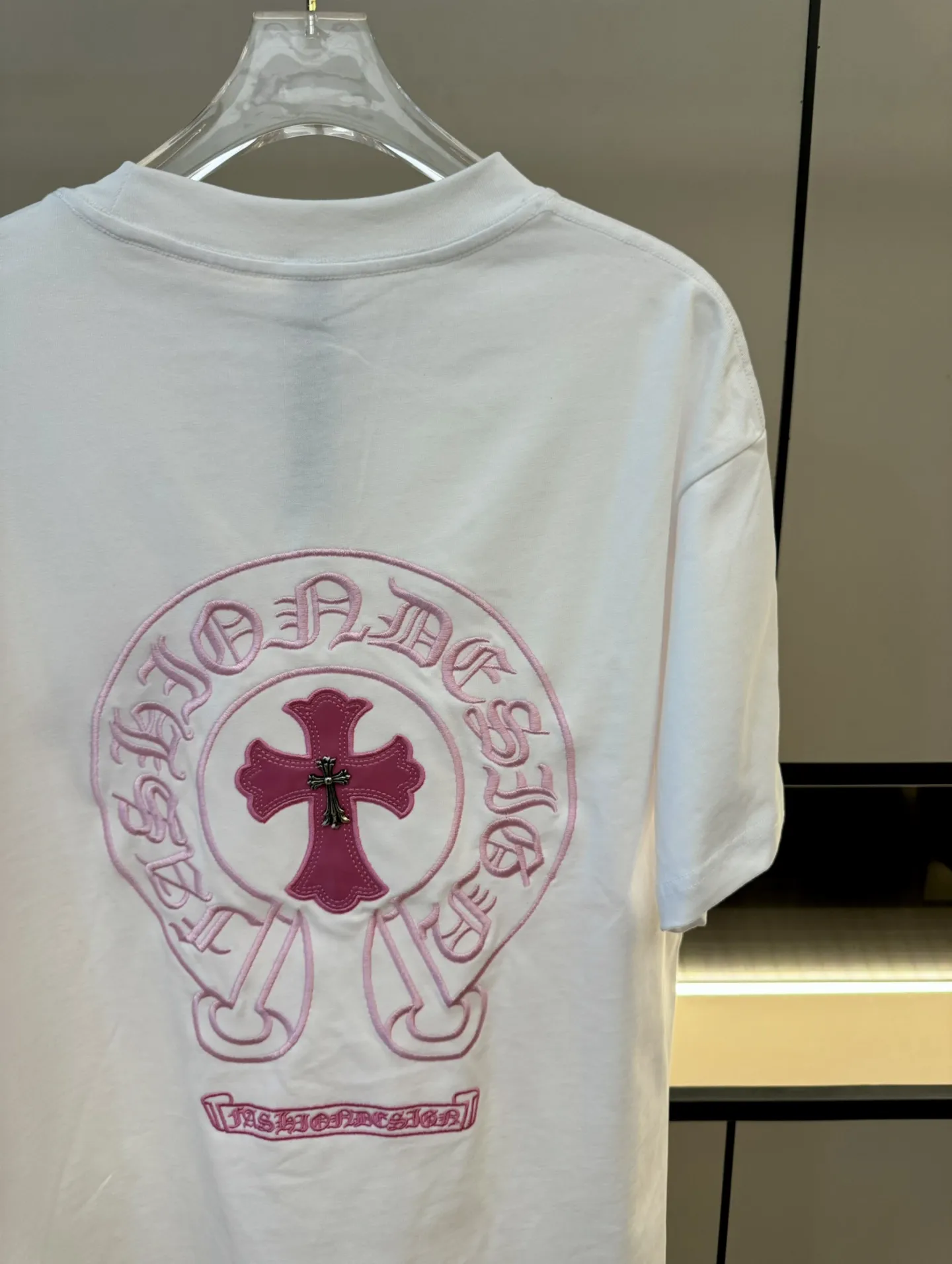 Chromehearts新作白クロスロゴ半袖Tシャツ - 画像 (6)