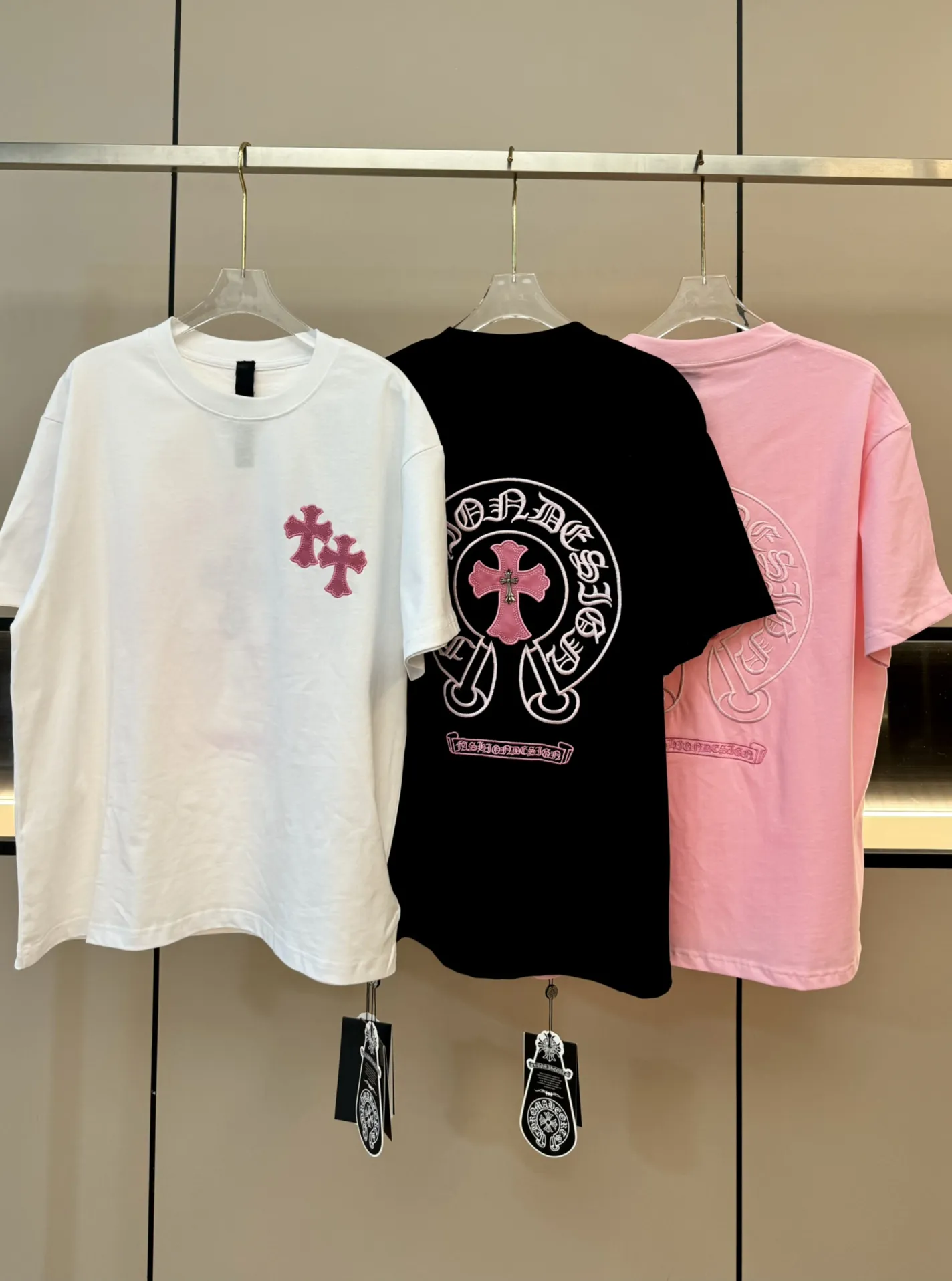 Chromehearts新作白クロスロゴ半袖Tシャツ - 画像 (10)