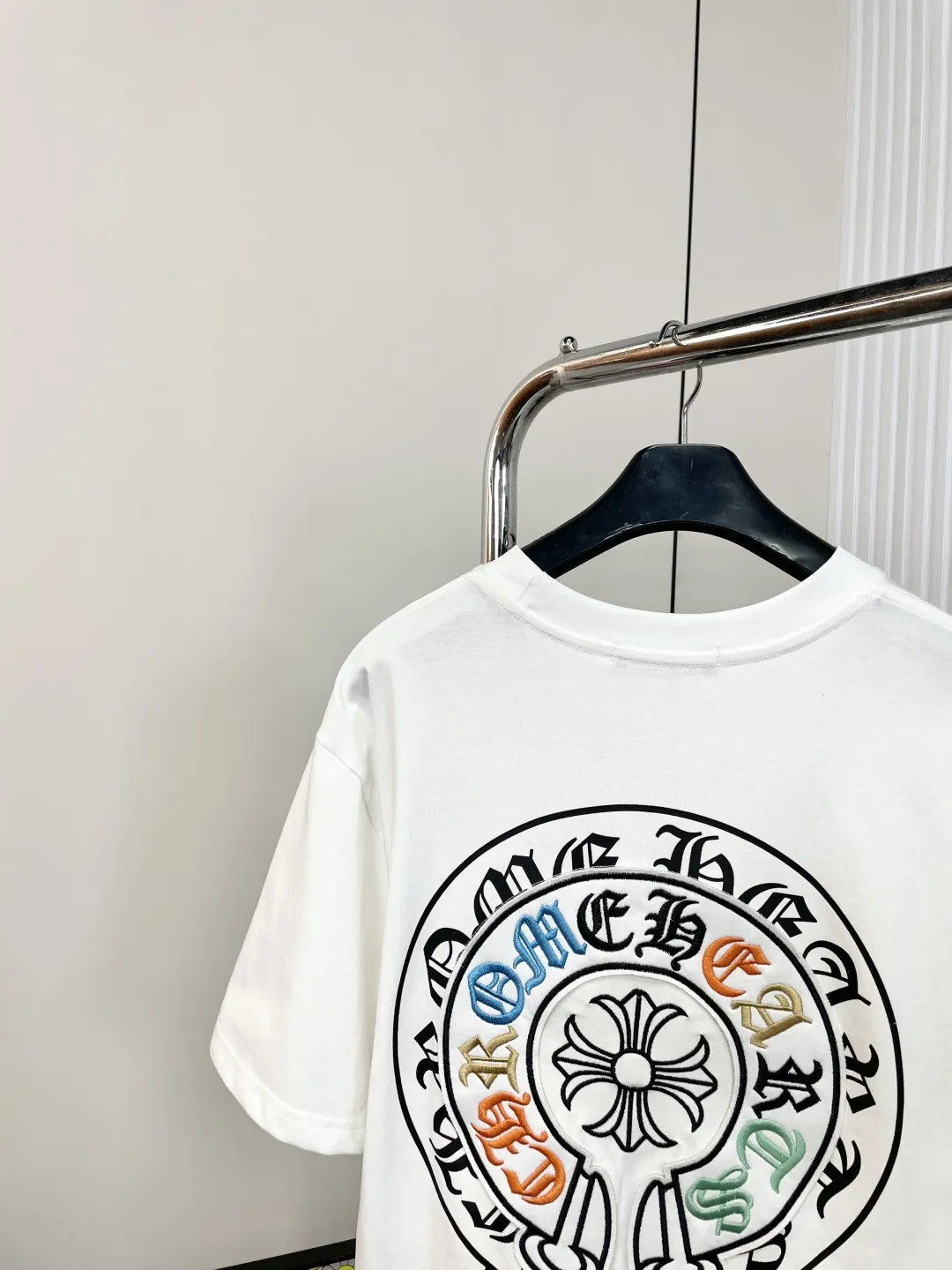 CHROME HEARTS 新作白半袖Tシャツ クロス刺繍 - 画像 (9)