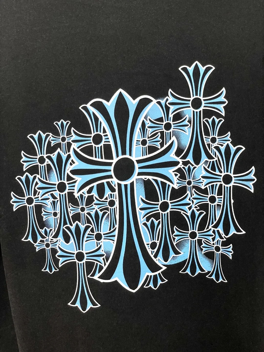 CHROME HEARTS 黒サンスクリットクロス半袖Tシャツ - 画像 (8)