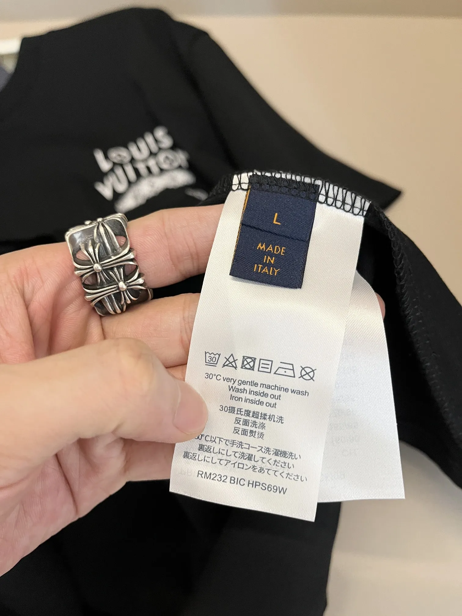 Louis Vuitton×Chrome Hearts新作黒半袖Tシャツ - 画像 (10)