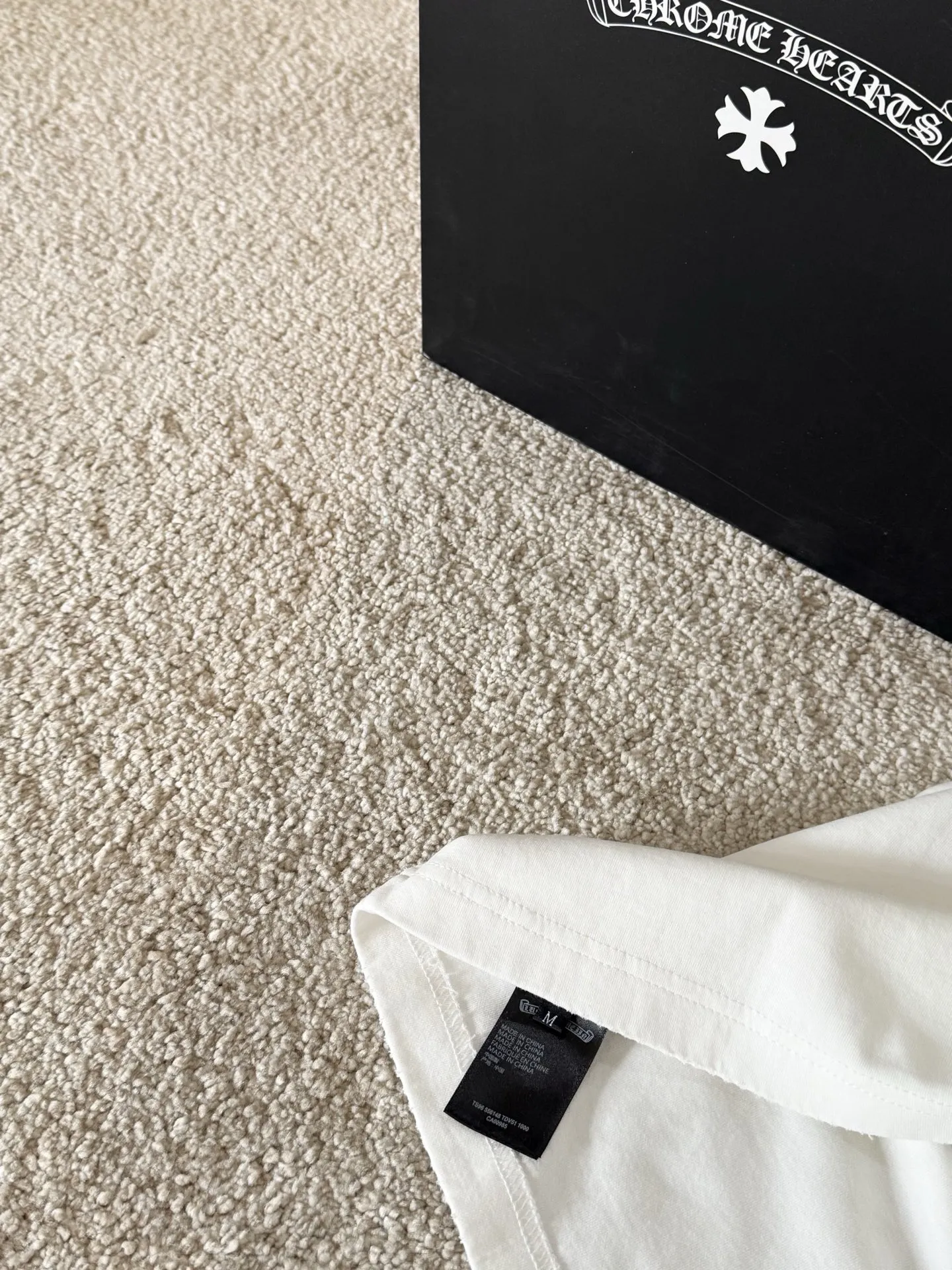 CHクロスハート新作クロス梵文焼き花半袖Tシャツ黒 - 画像 (9)