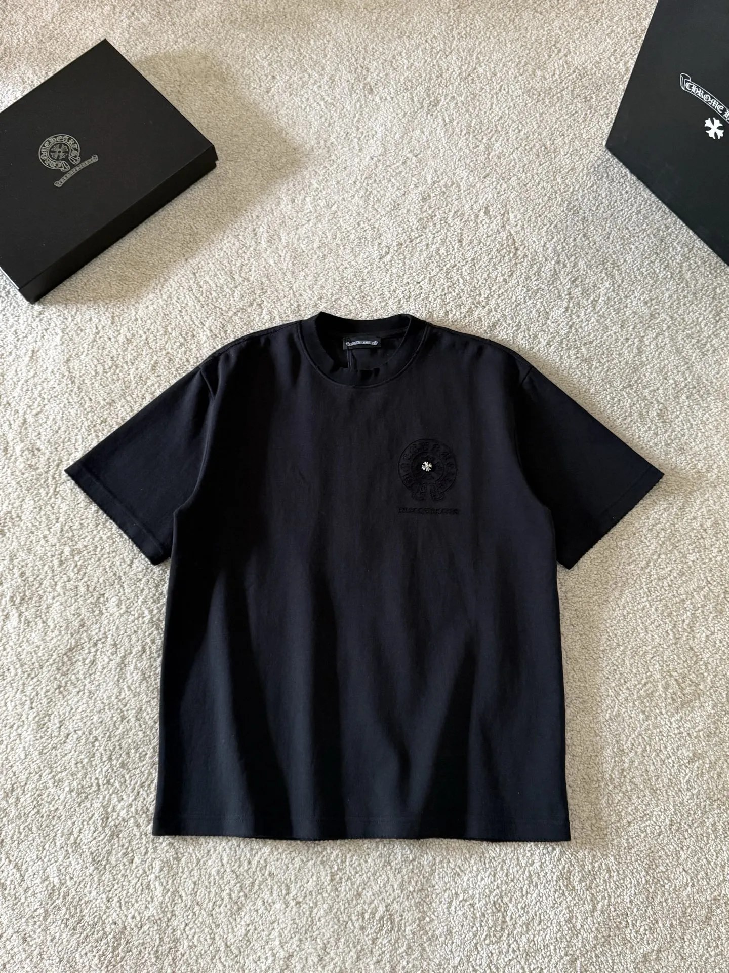 CHクロスハート新作黒半袖Tシャツ