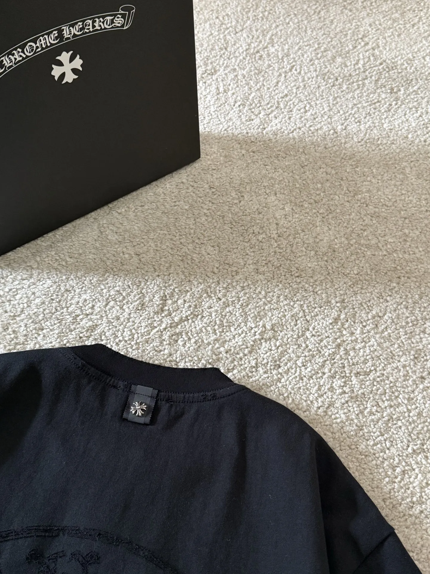 CHクロスハート新作黒半袖Tシャツ - 画像 (8)