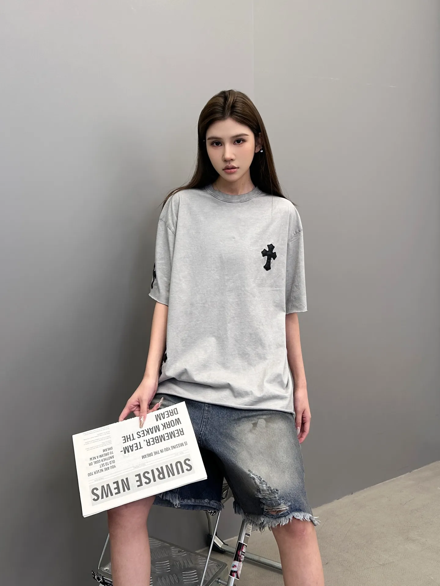 クロスハート新作グレー半袖Tシャツ - 画像 (5)