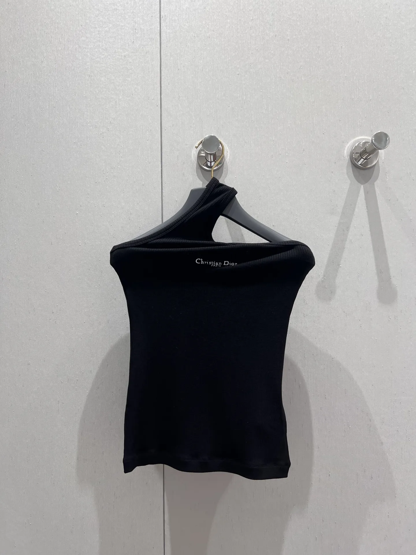 Christian Dior 黒編み物ベスト新作