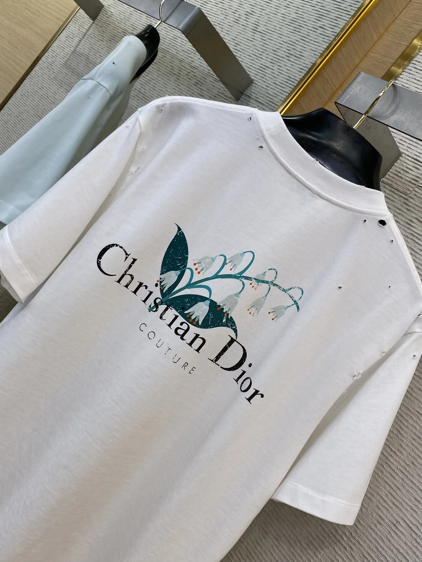 DIORディオルスズランアルファベット半袖Tシャツ黒白 - 画像 (16)