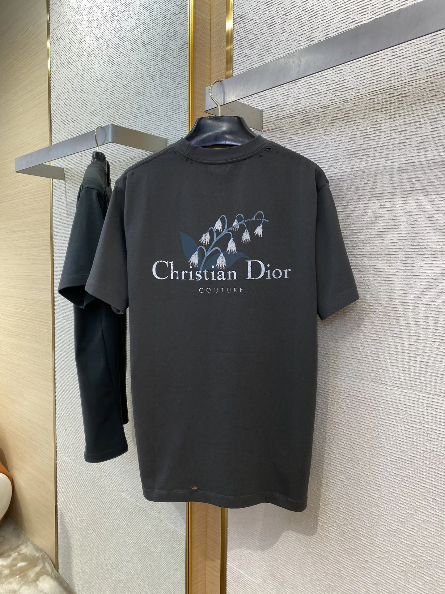 DIORディオルスズランアルファベット半袖Tシャツ黒白 - 画像 (9)