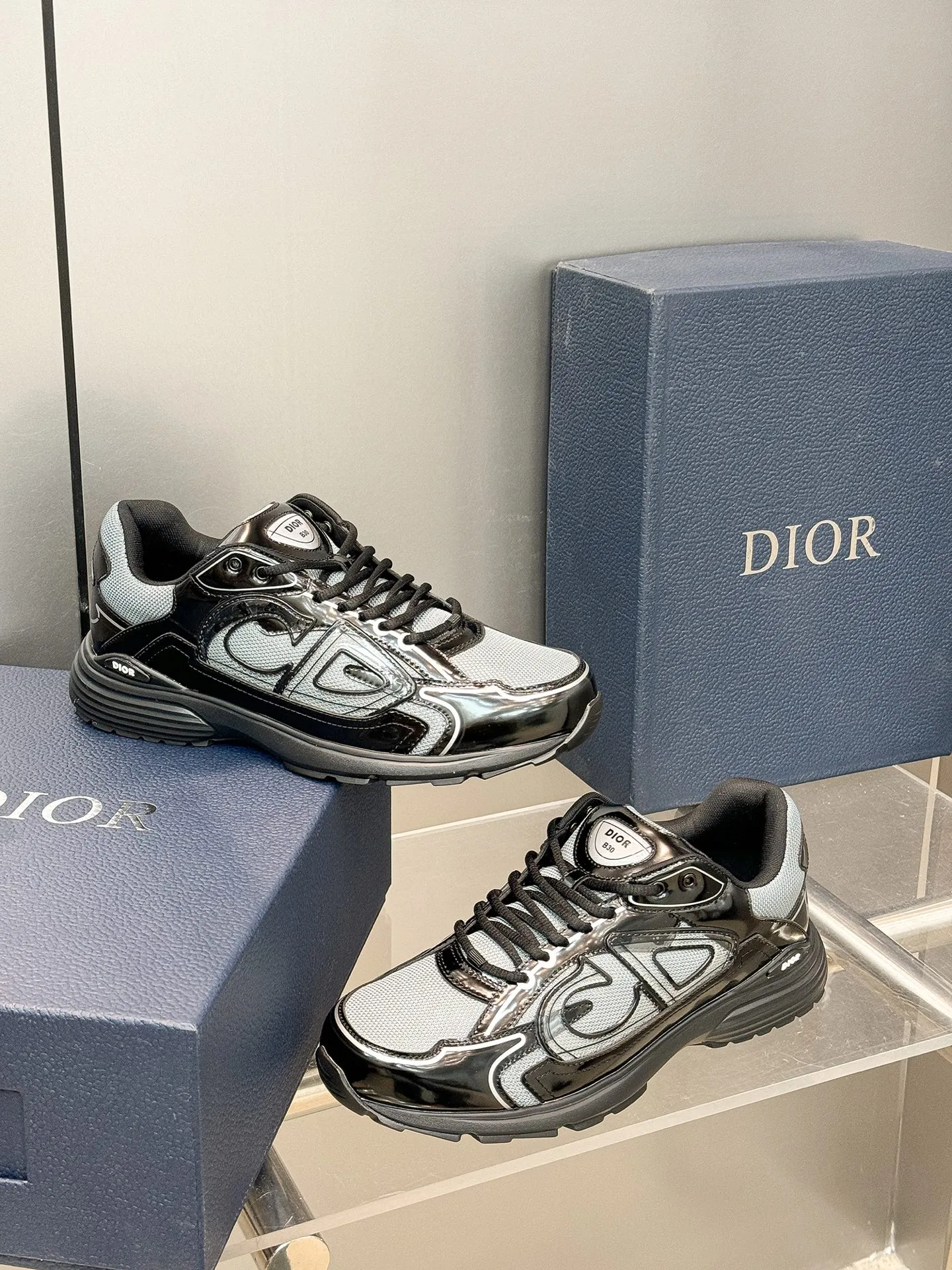 Christian Dior B30 ブラックレザースニーカー - 画像 (3)