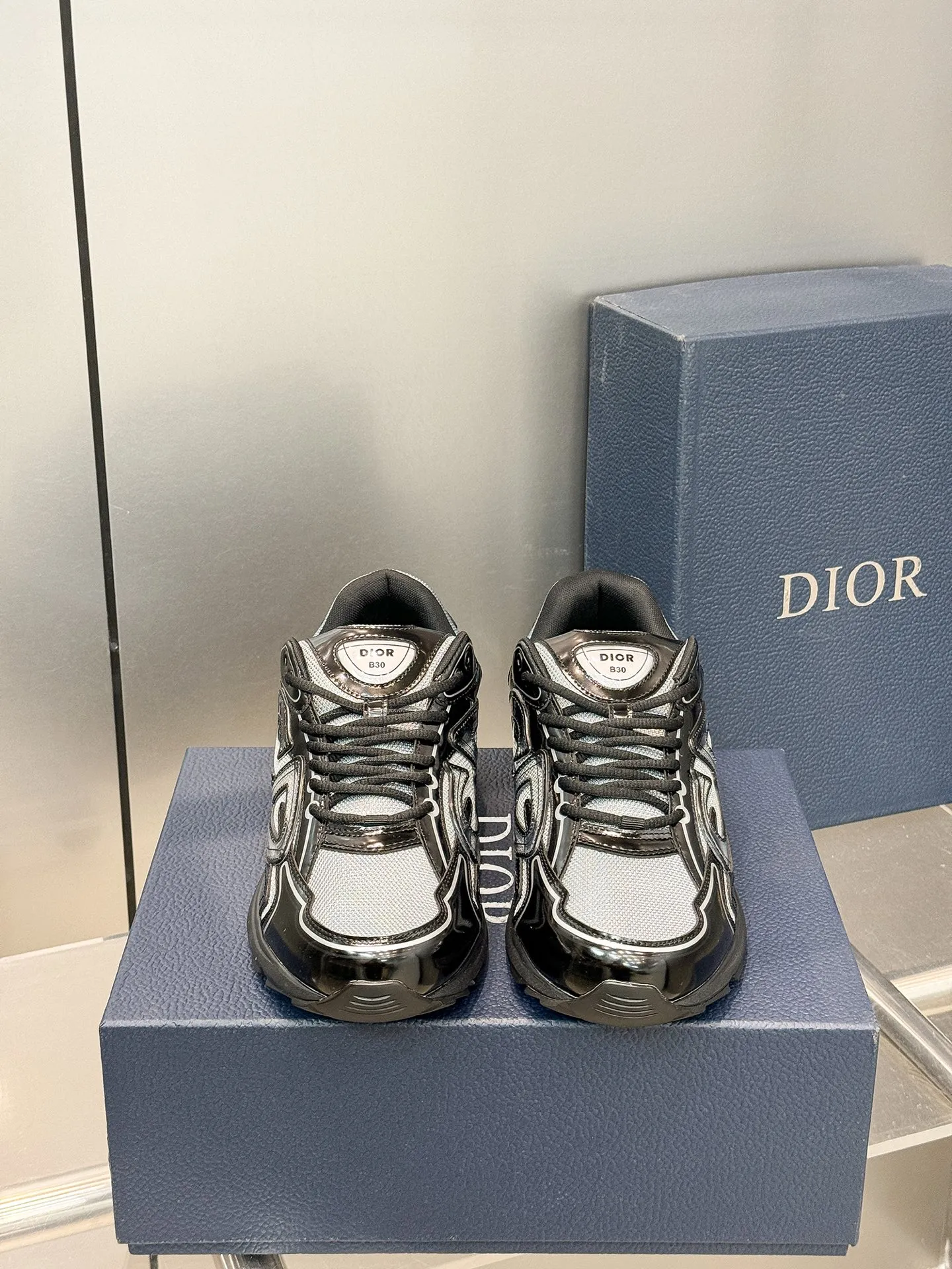 Christian Dior B30 ブラックレザースニーカー - 画像 (5)