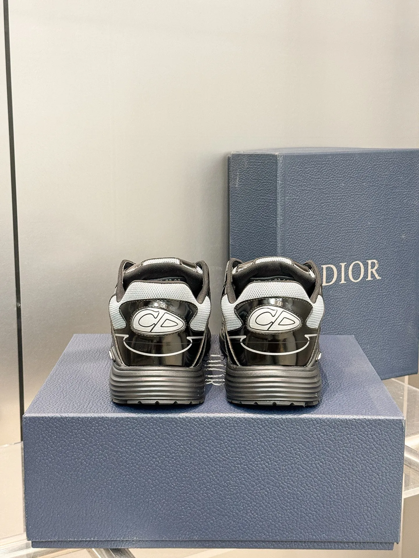 Christian Dior B30 ブラックレザースニーカー - 画像 (8)