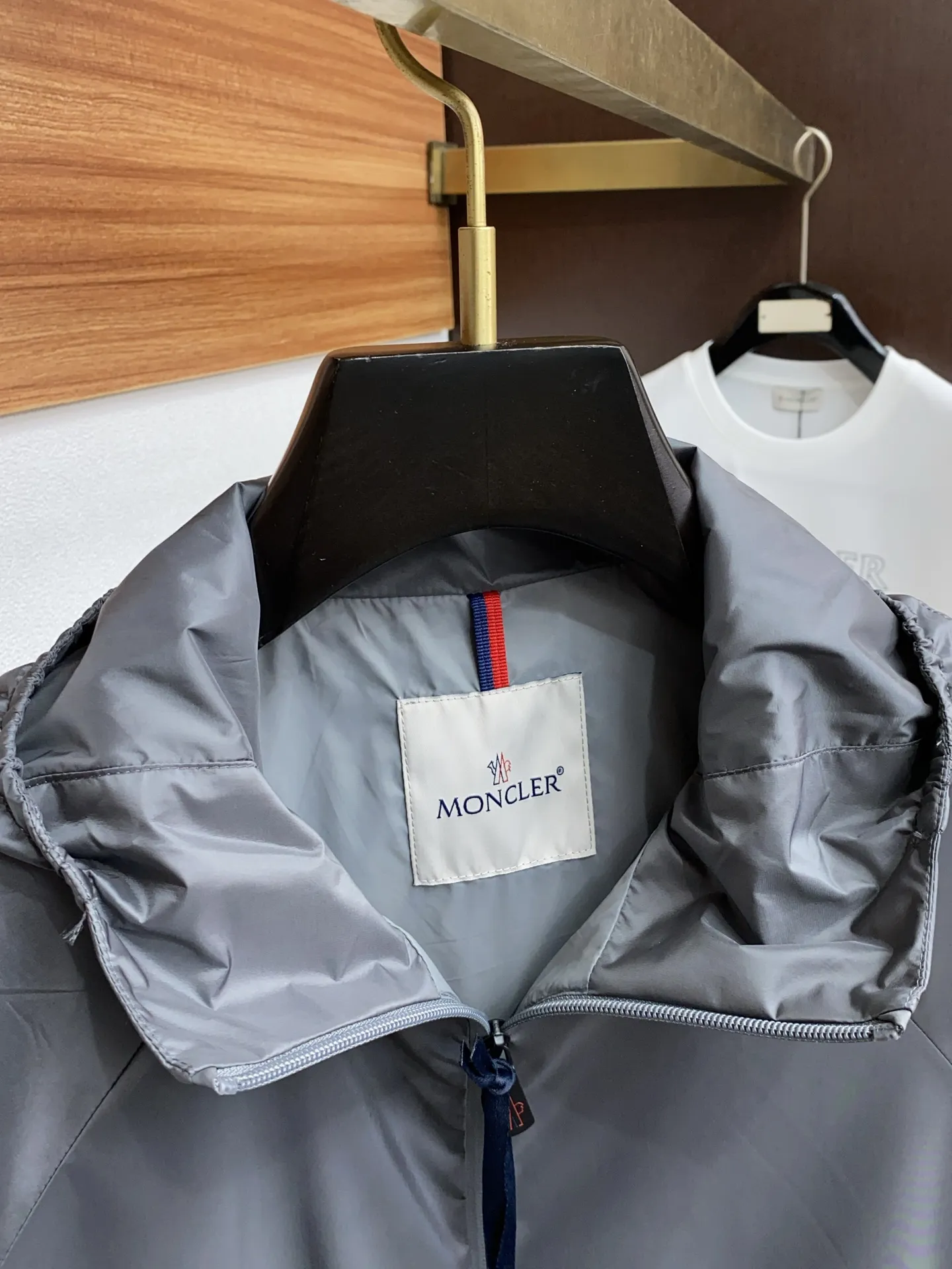 Moncler グレージャケットシンプルスタイル - 画像 (4)