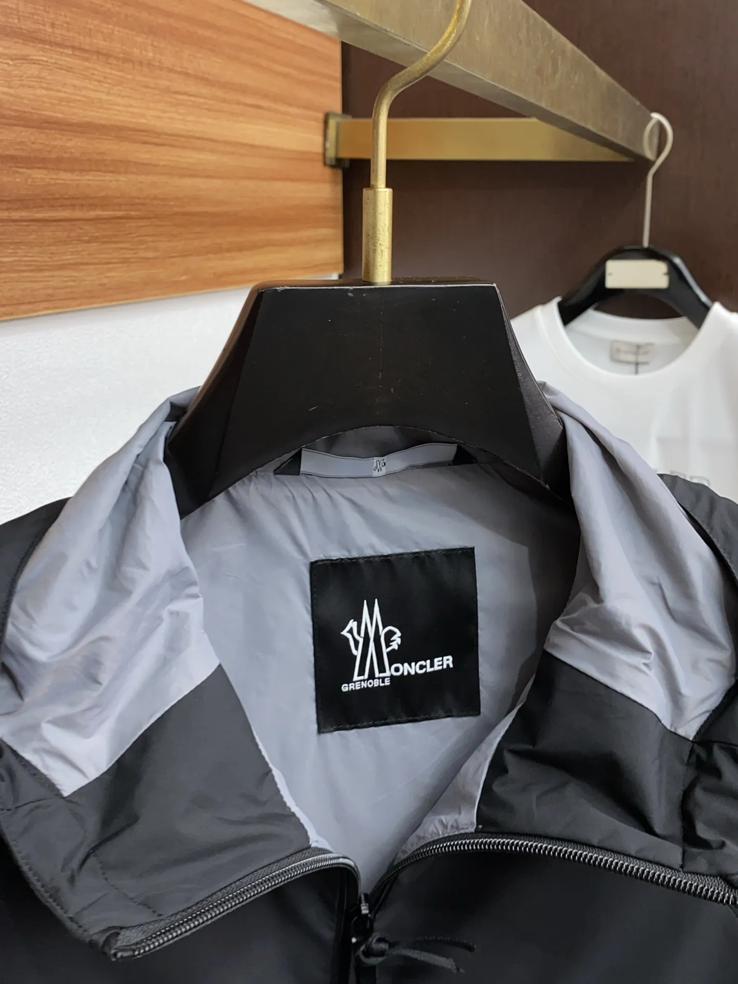Moncler 黒 2025FW メンズカジュアルジャケット - 画像 (4)