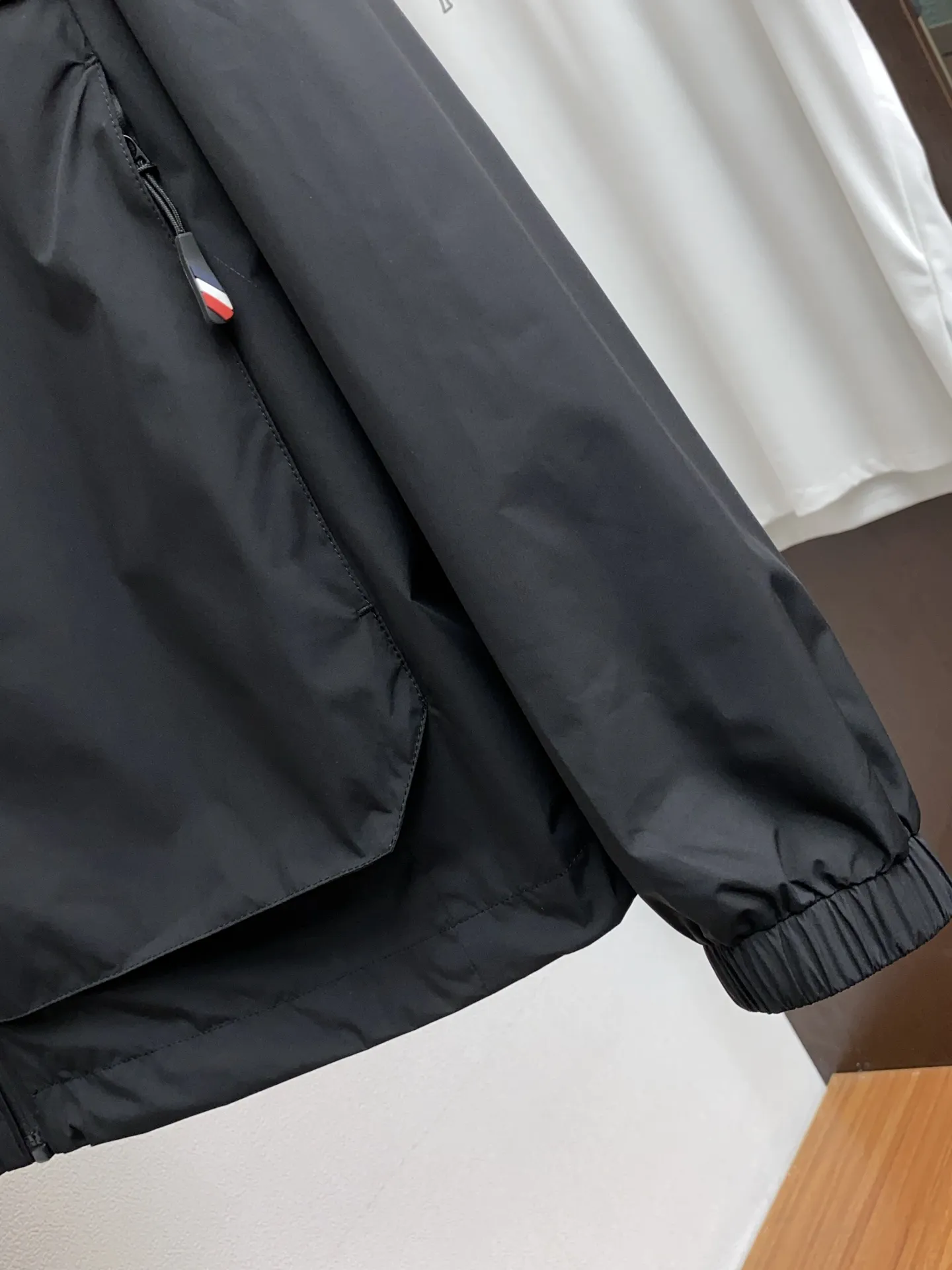 Moncler 黒 2025FW メンズカジュアルジャケット - 画像 (6)