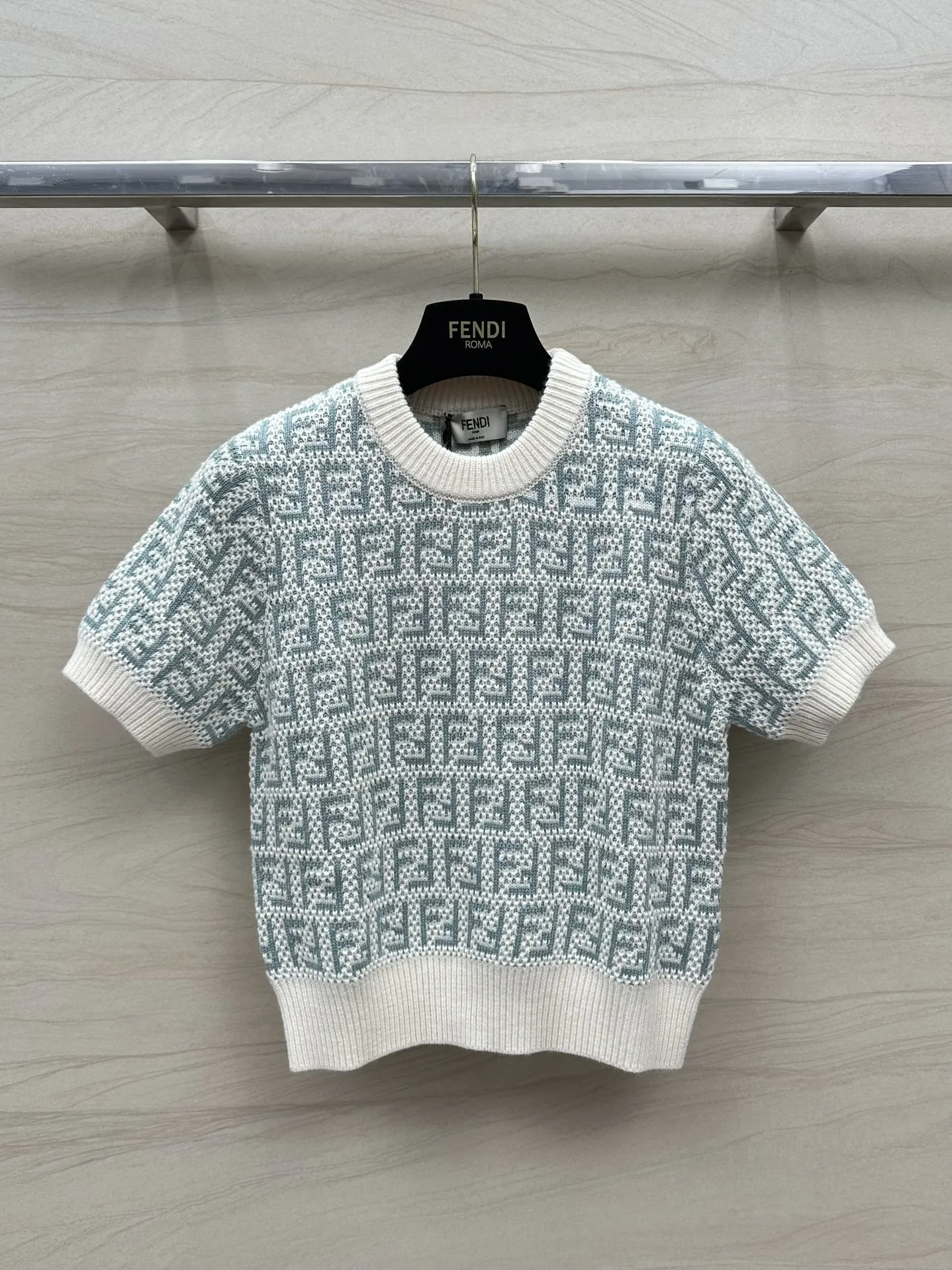 FENDI新作ミントグリーン編み物トップス