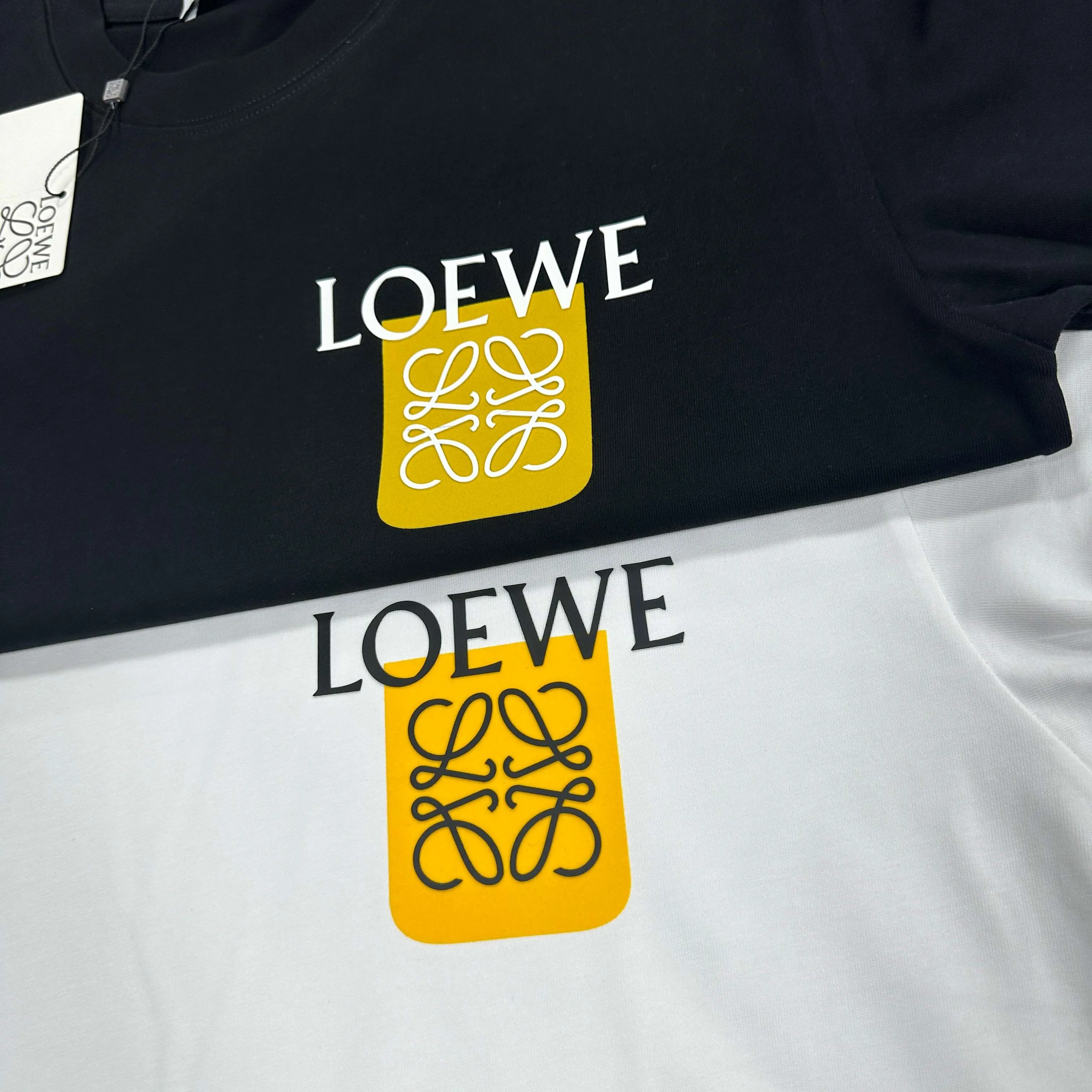 Loewe新作黒半袖Tシャツアルファベットロゴ - 画像 (8)