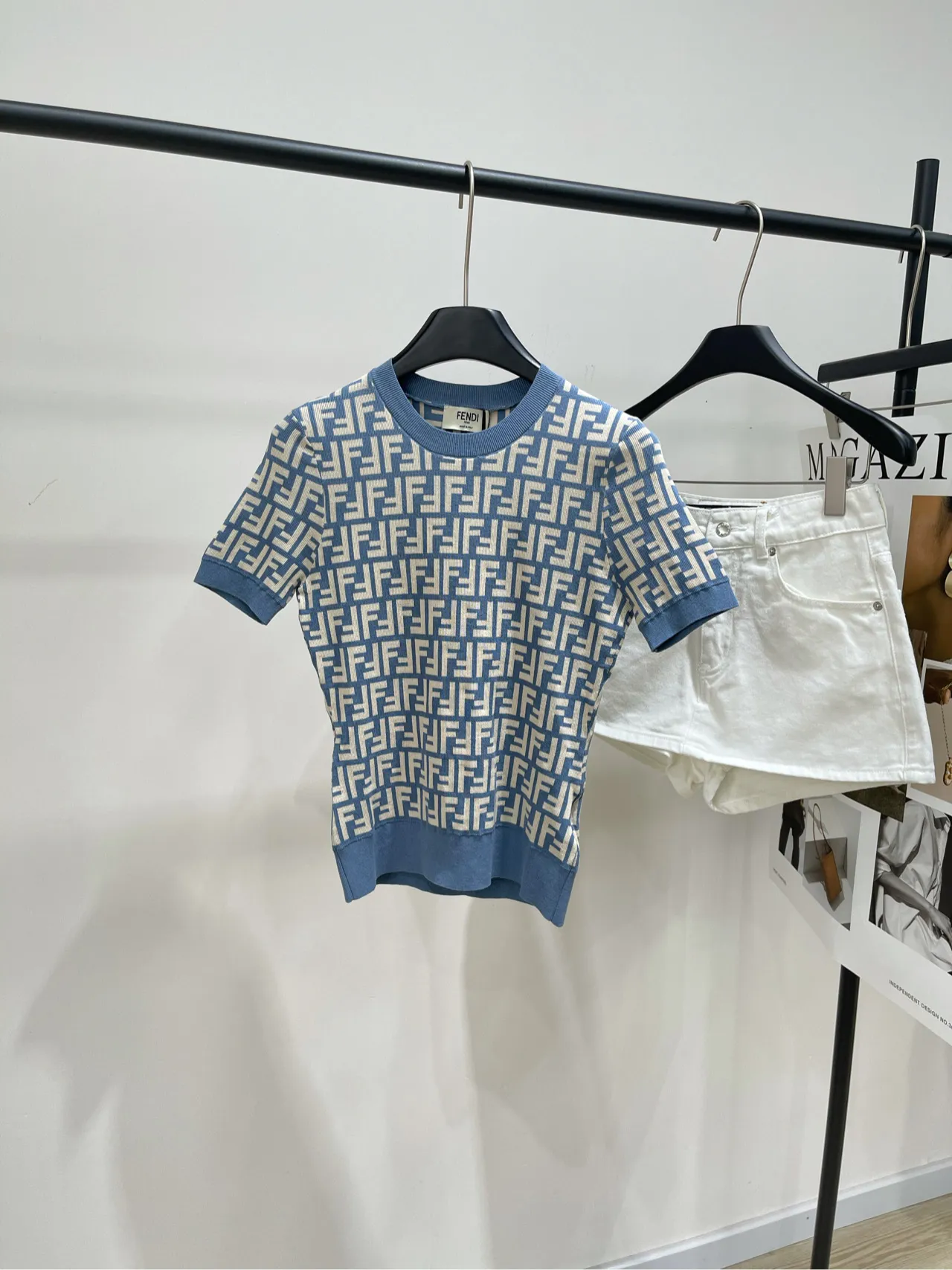 Fendi新作カラーマッチング半袖ニットトップス