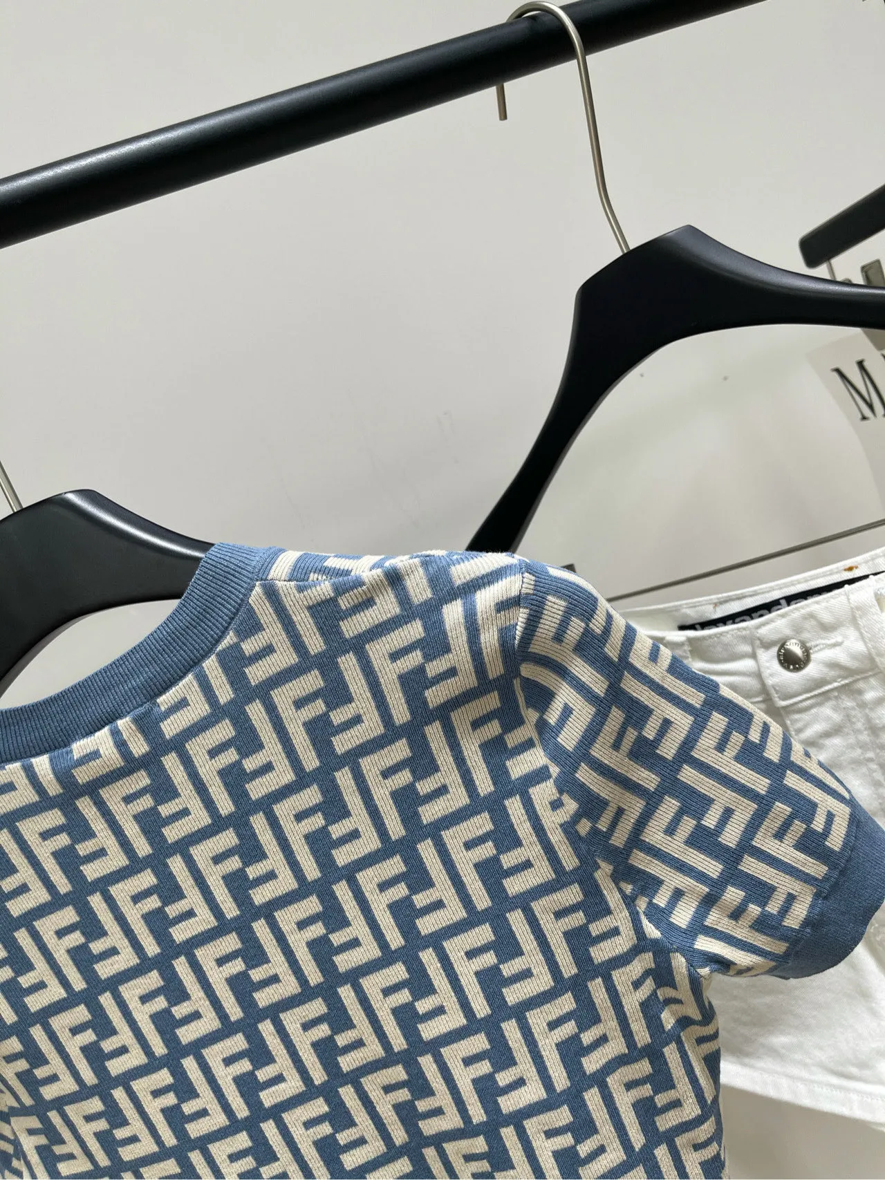 Fendi新作カラーマッチング半袖ニットトップス - 画像 (10)