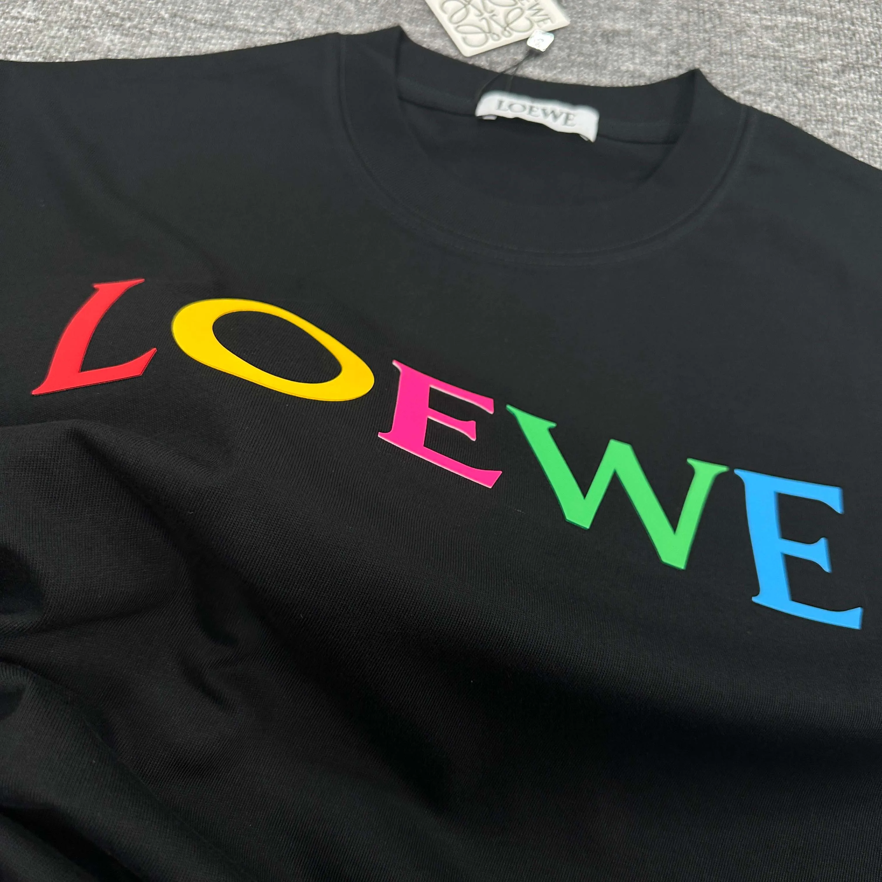 Loewe 2025春夏 黒色 Tシャツ - 画像 (8)