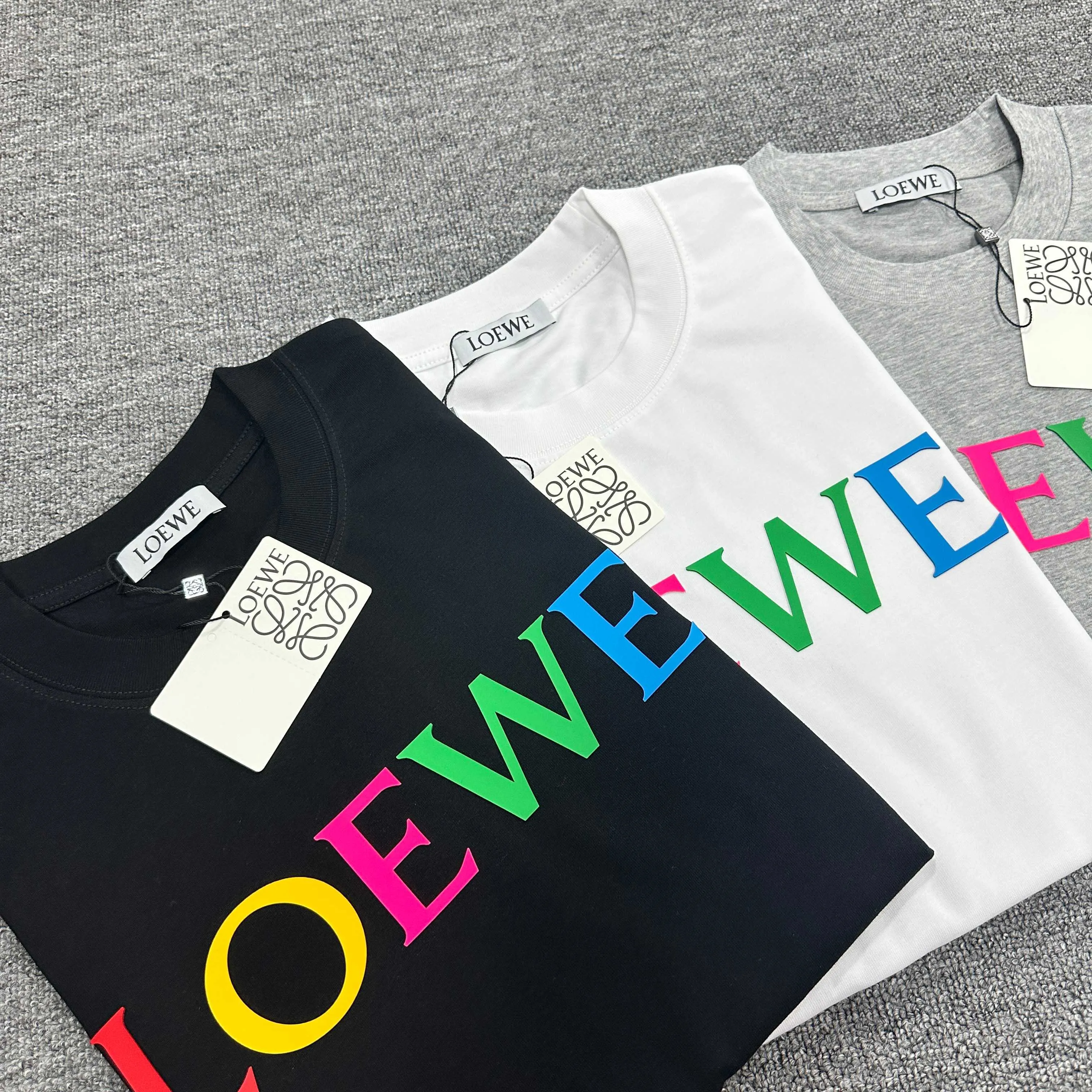 Loewe 2025春夏 黒色 Tシャツ - 画像 (10)