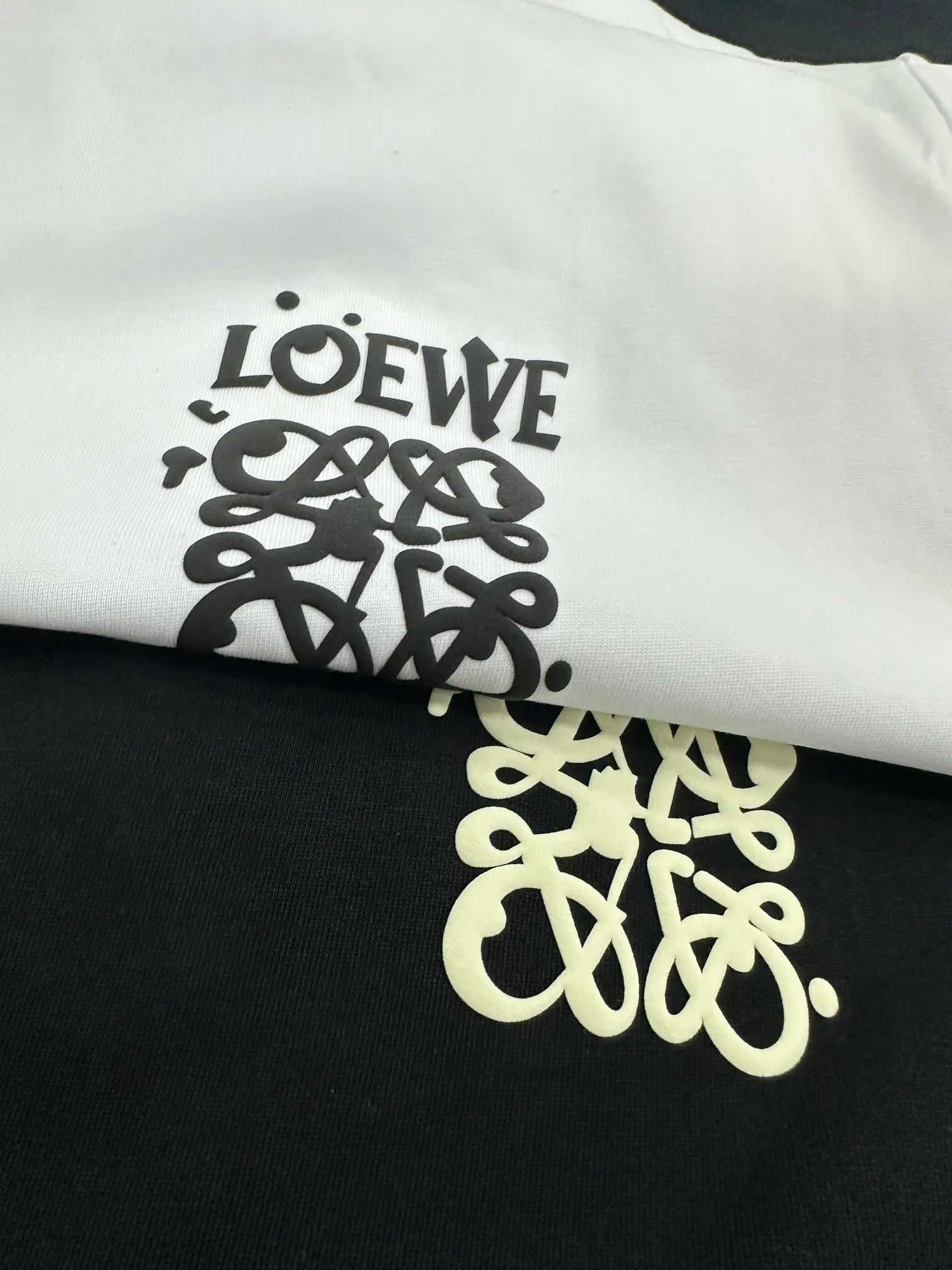 Loewe ロイ 白 クラシックロゴTシャツ - 画像 (5)