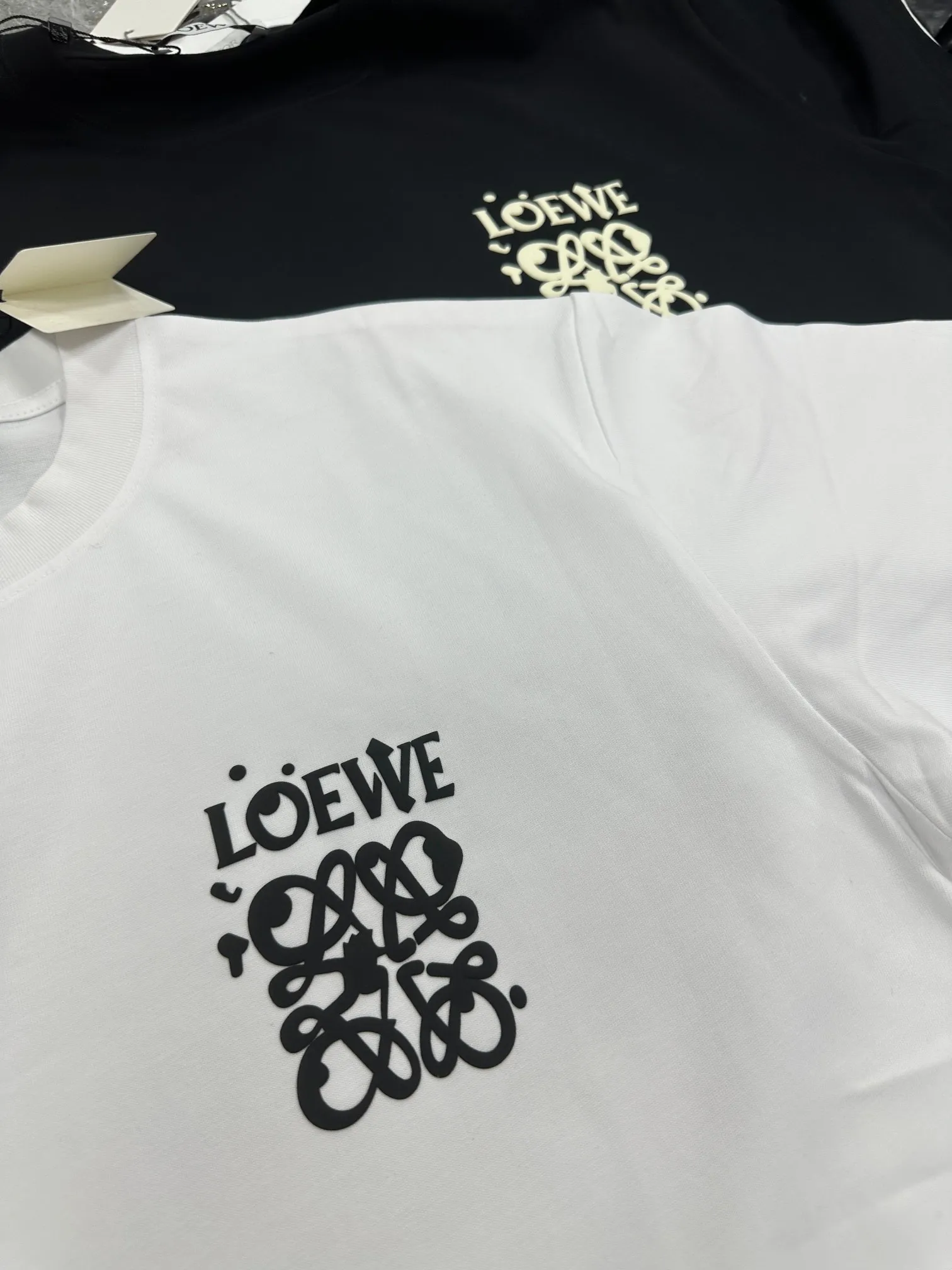 Loewe ロイ 白 クラシックロゴTシャツ - 画像 (6)