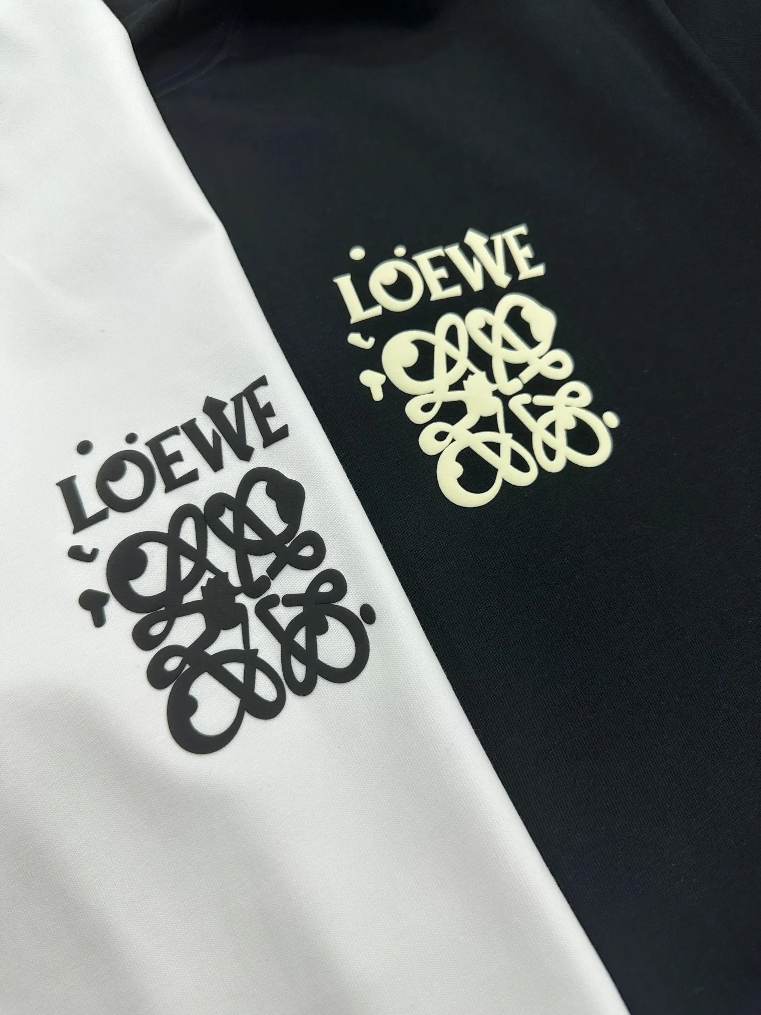 Loewe ロエ 黒 クラシックロゴTシャツ - 画像 (6)