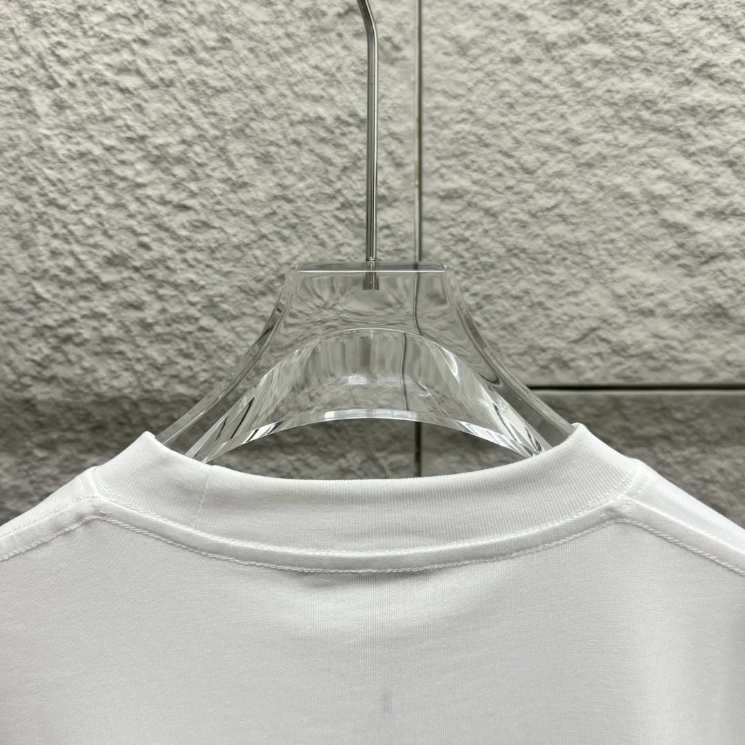 Loewe ロエイ 白 刺繍ロゴTシャツ - 画像 (10)