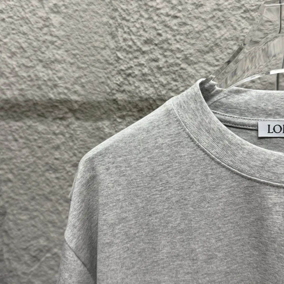 Loewe ロエ2025春夏 黒 白 花灰 アンゴラ赤 Tシャツ - 画像 (6)