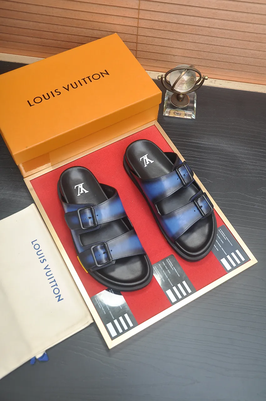 Louis Vuitton ブルーサンダル 夏の必需品 - 画像 (3)