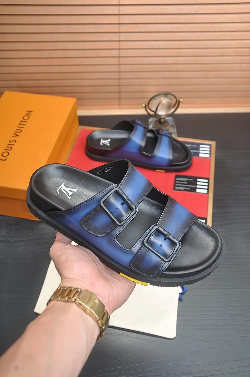 Louis Vuitton ブルーサンダル 夏の必需品 - 画像 (5)