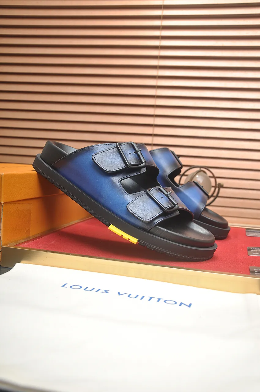 Louis Vuitton ブルーサンダル 夏の必需品 - 画像 (7)