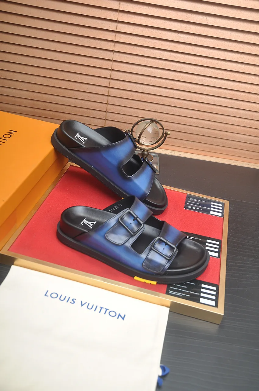 Louis Vuitton ブルーサンダル 夏の必需品 - 画像 (8)