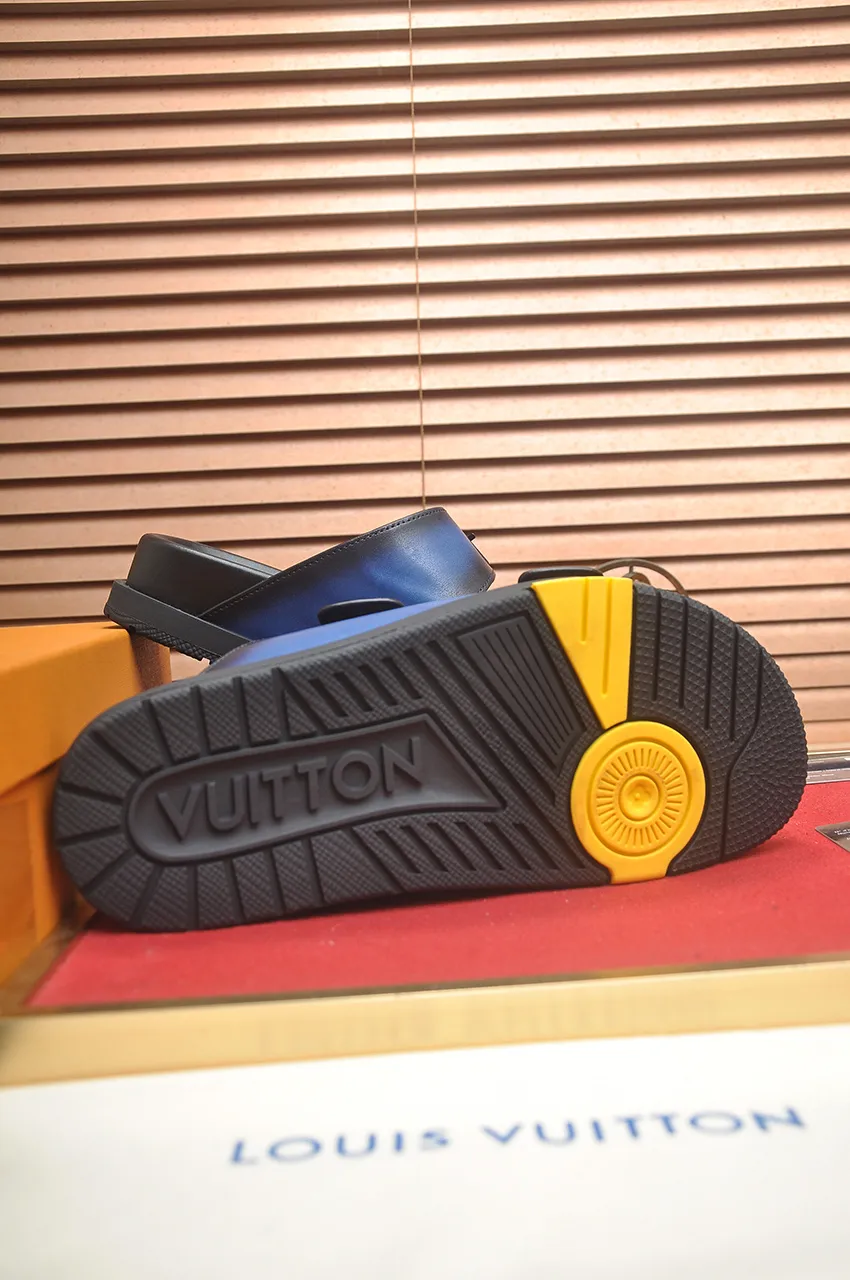 Louis Vuitton ブルーサンダル 夏の必需品 - 画像 (10)