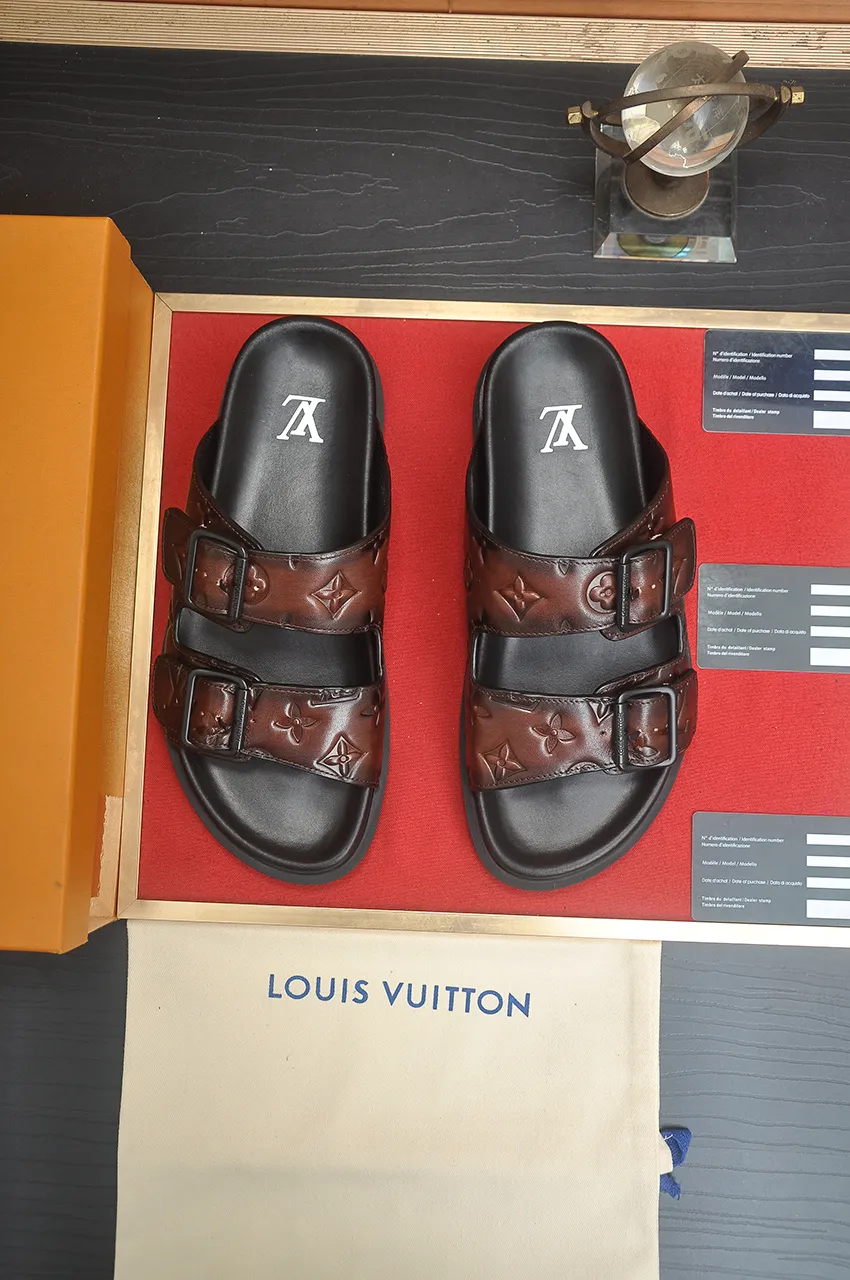 Louis Vuitton ブラウン サンダル スタイル