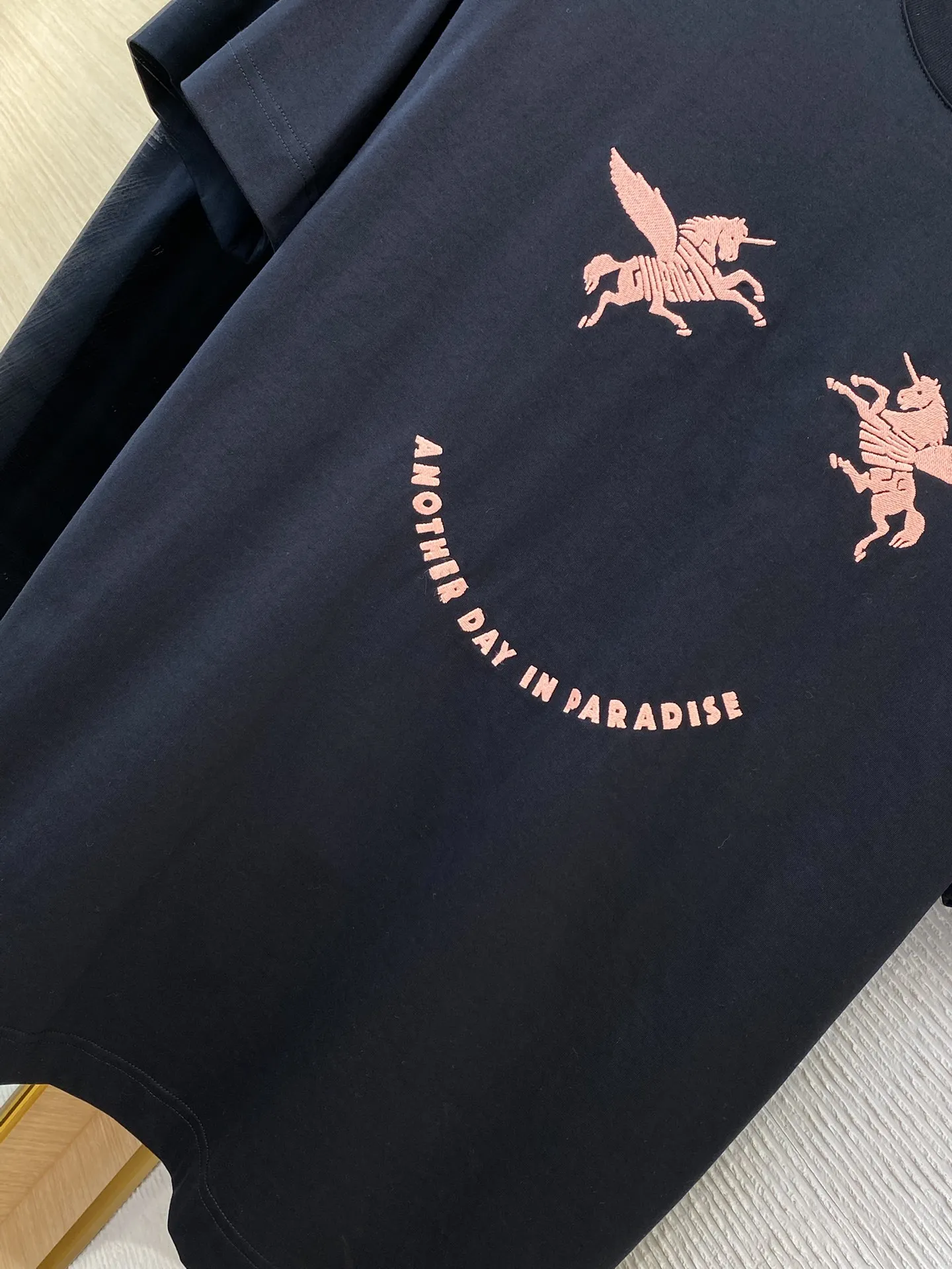 Givenchy ジバンシィ黒飛馬刺繍半袖Tシャツ - 画像 (8)