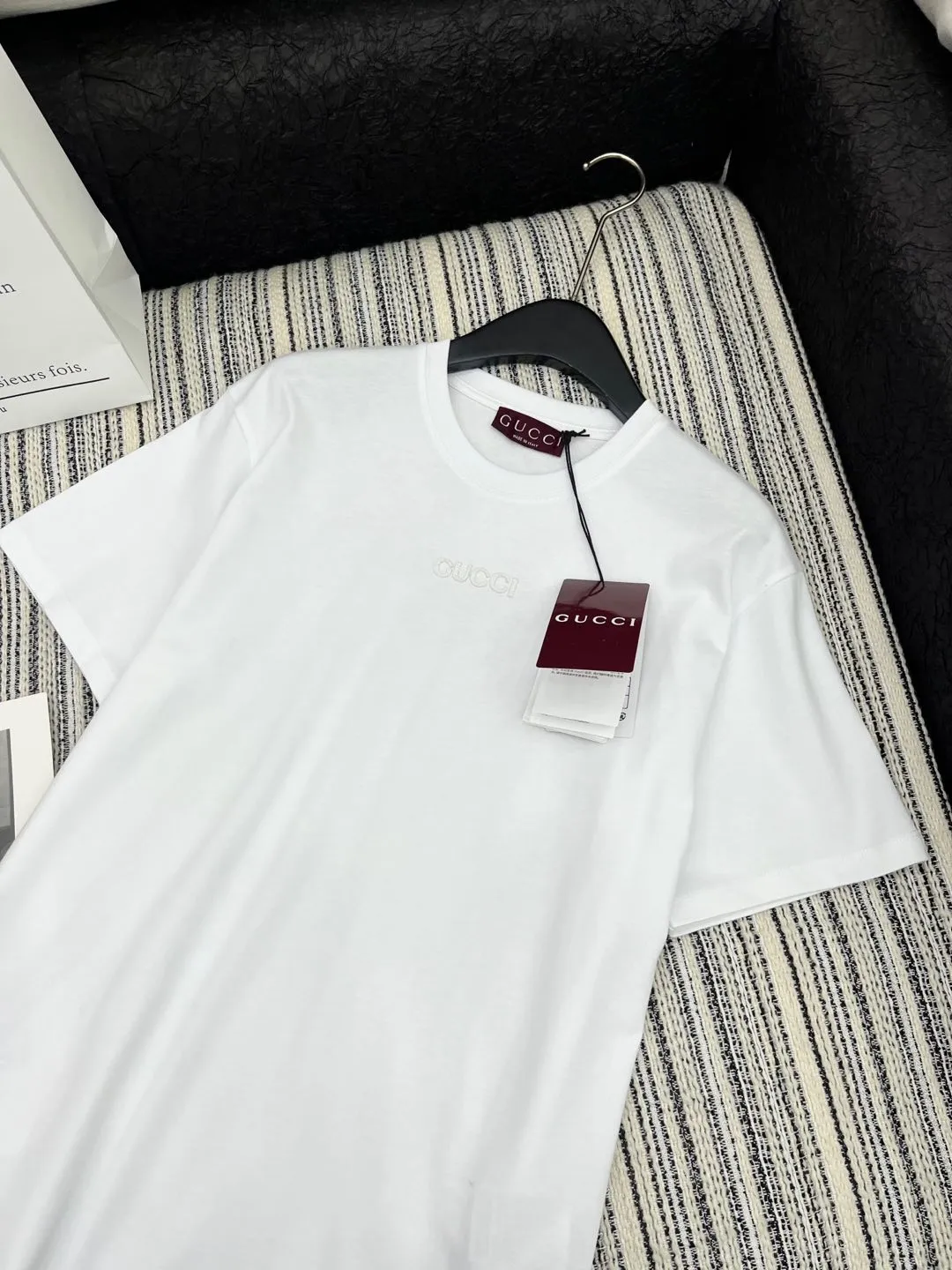 Gucci新作白プリント半袖Tシャツ - 画像 (3)