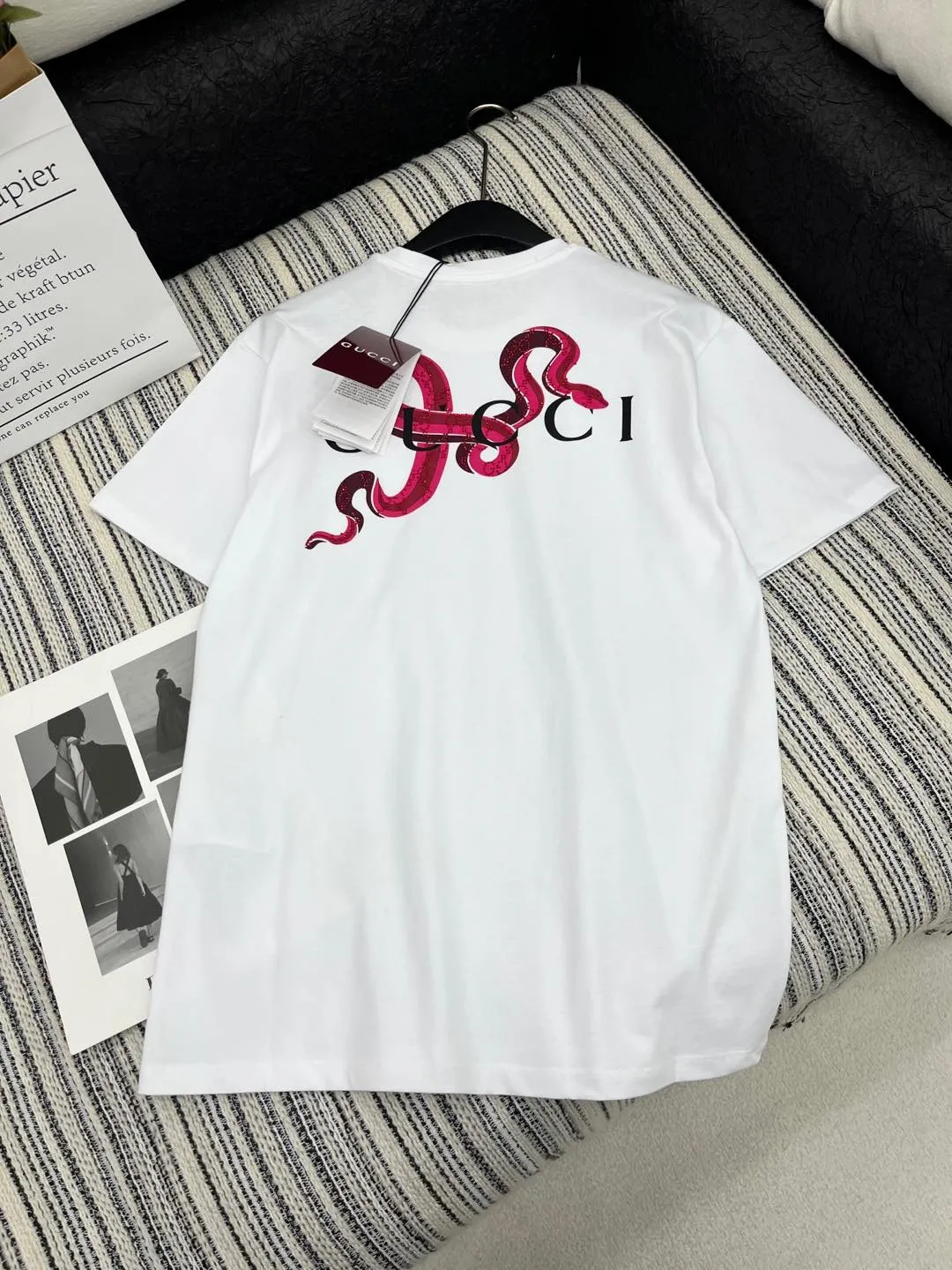 Gucci新作白プリント半袖Tシャツ - 画像 (6)