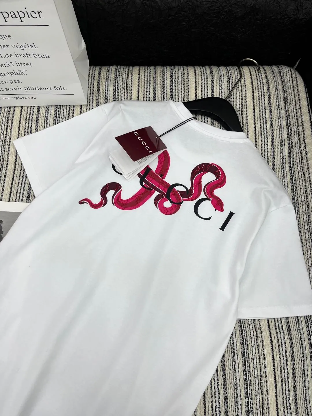 Gucci新作白プリント半袖Tシャツ - 画像 (7)