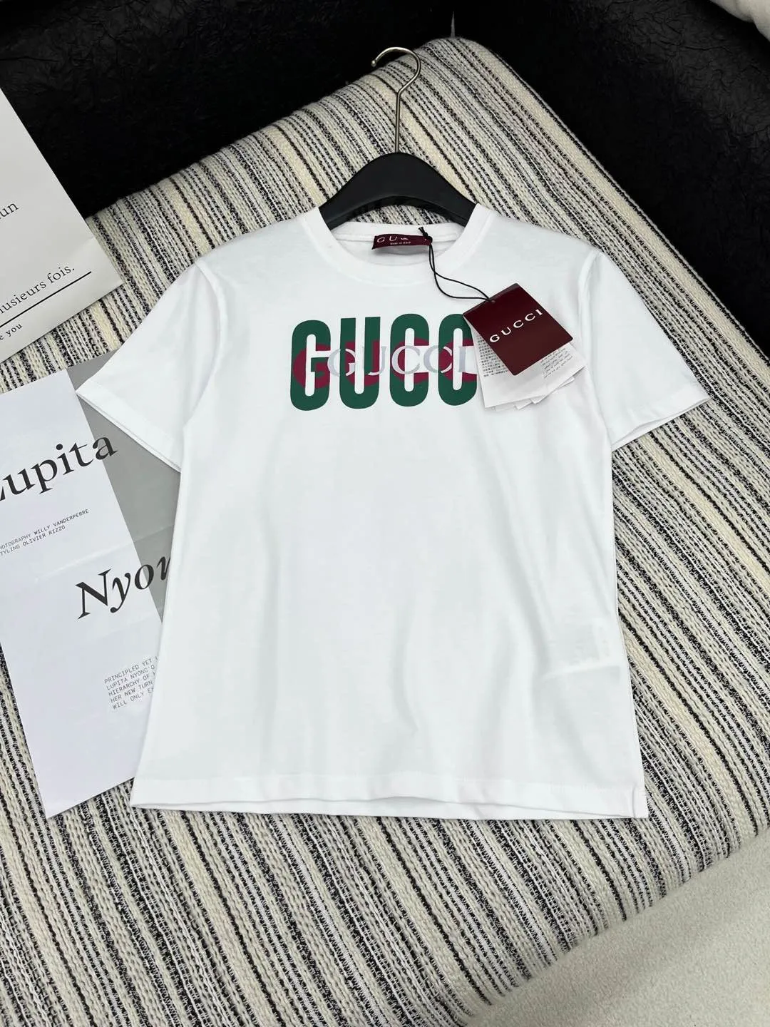 Gucci新作白プリント半袖Tシャツ