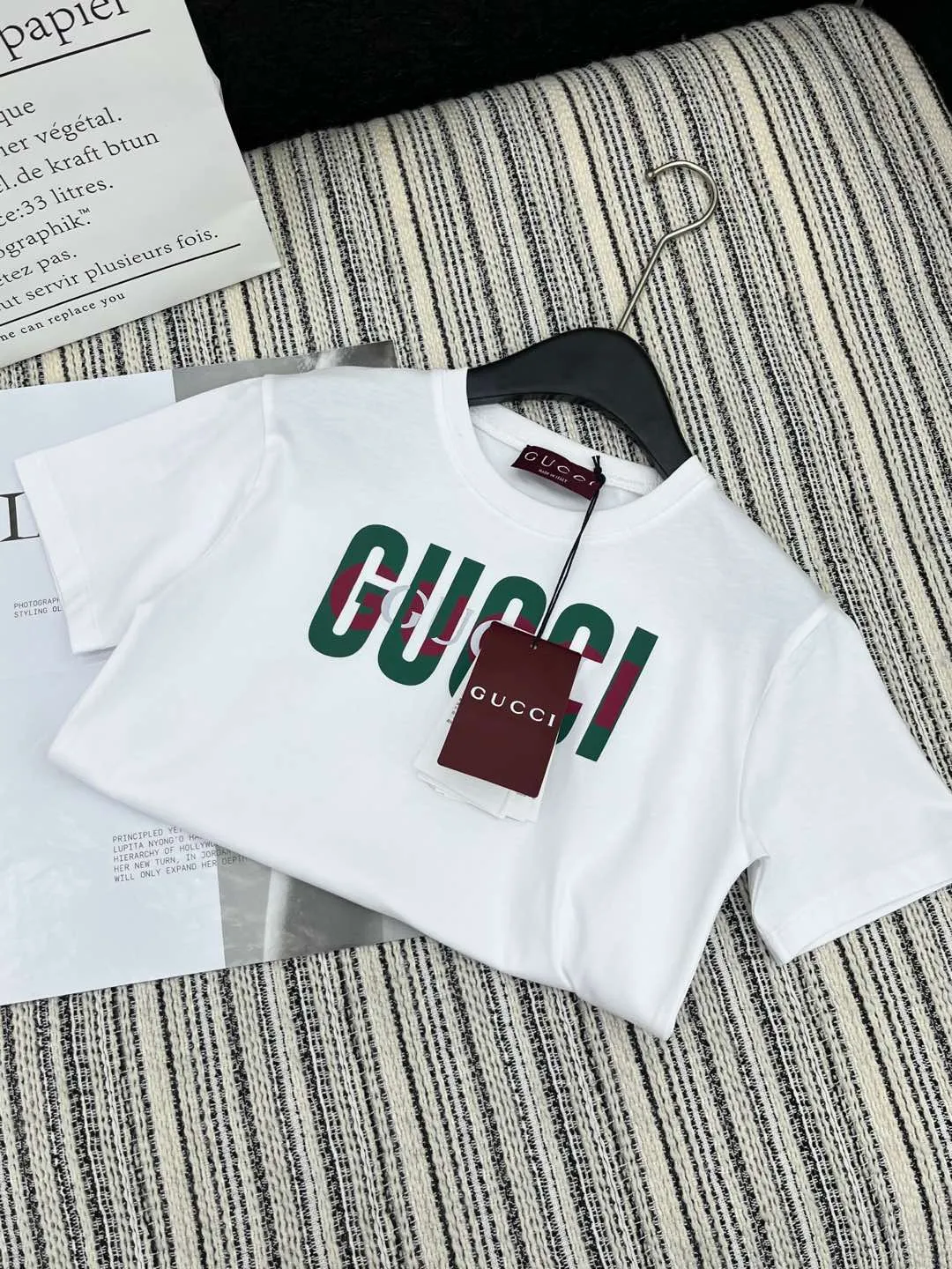 Gucci新作白プリント半袖Tシャツ - 画像 (7)