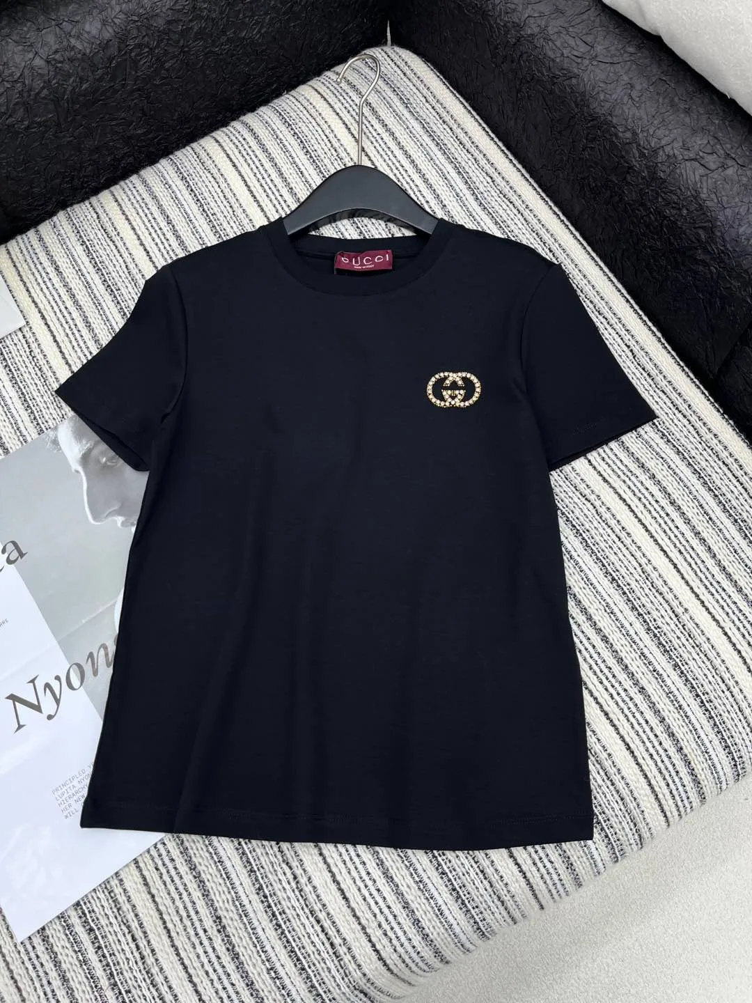Gucci新作黒半袖Tシャツアルファベット