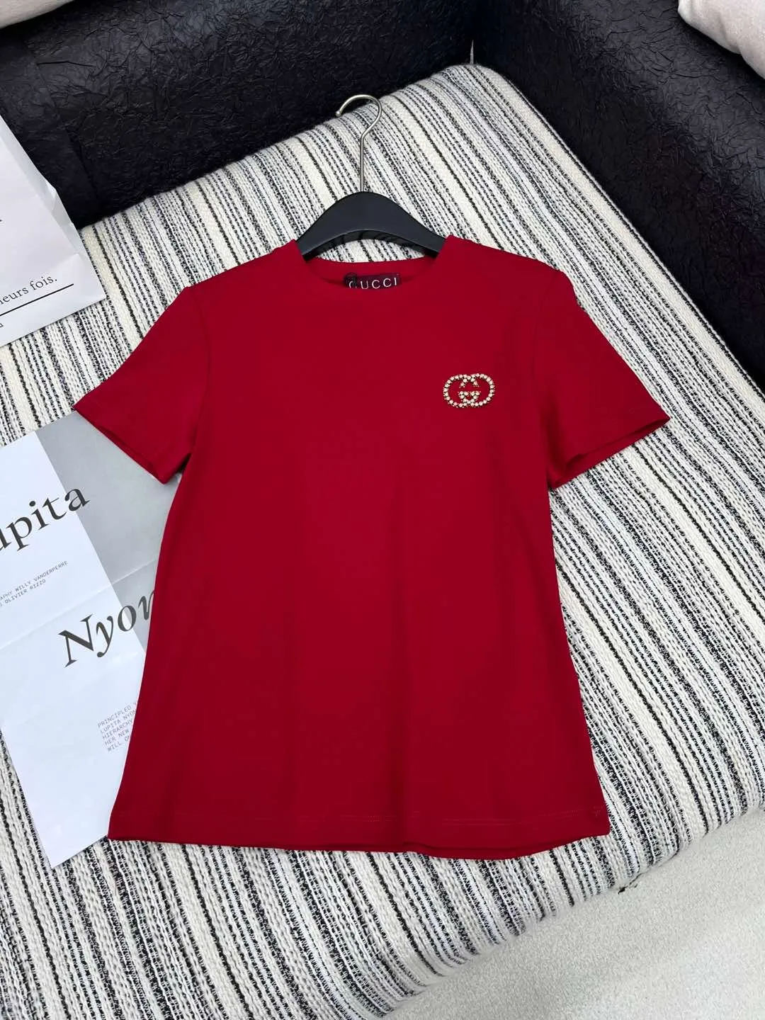 Gucci赤いアルファベット烫钻半袖Tシャツ