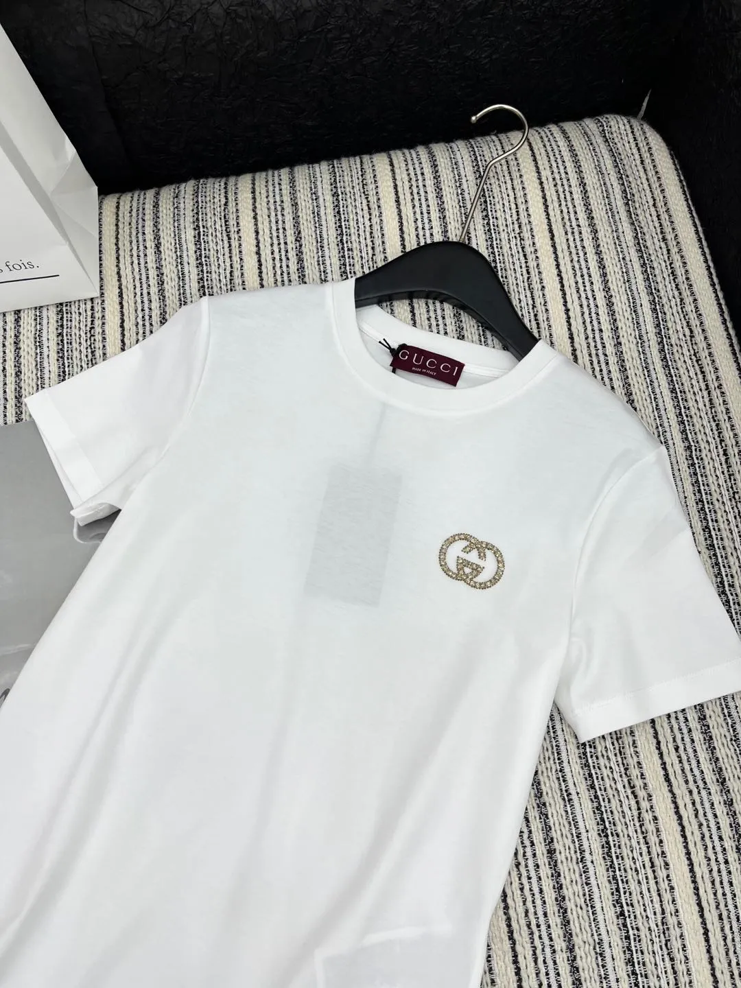 Gucci新作白黒赤半袖Tシャツ - 画像 (3)